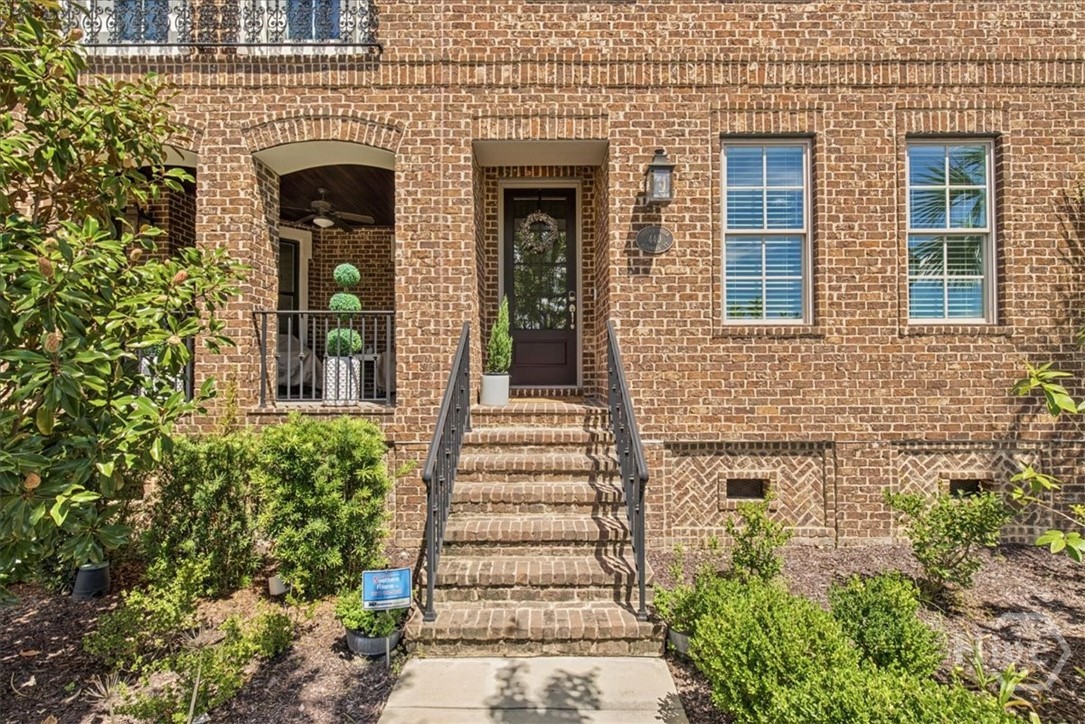 Photo 3 of Townhouse for sale at 440 Altamaha St, Savannah, GA 31401 | MLS# SA363529 | Listing updated on 2026-09-18