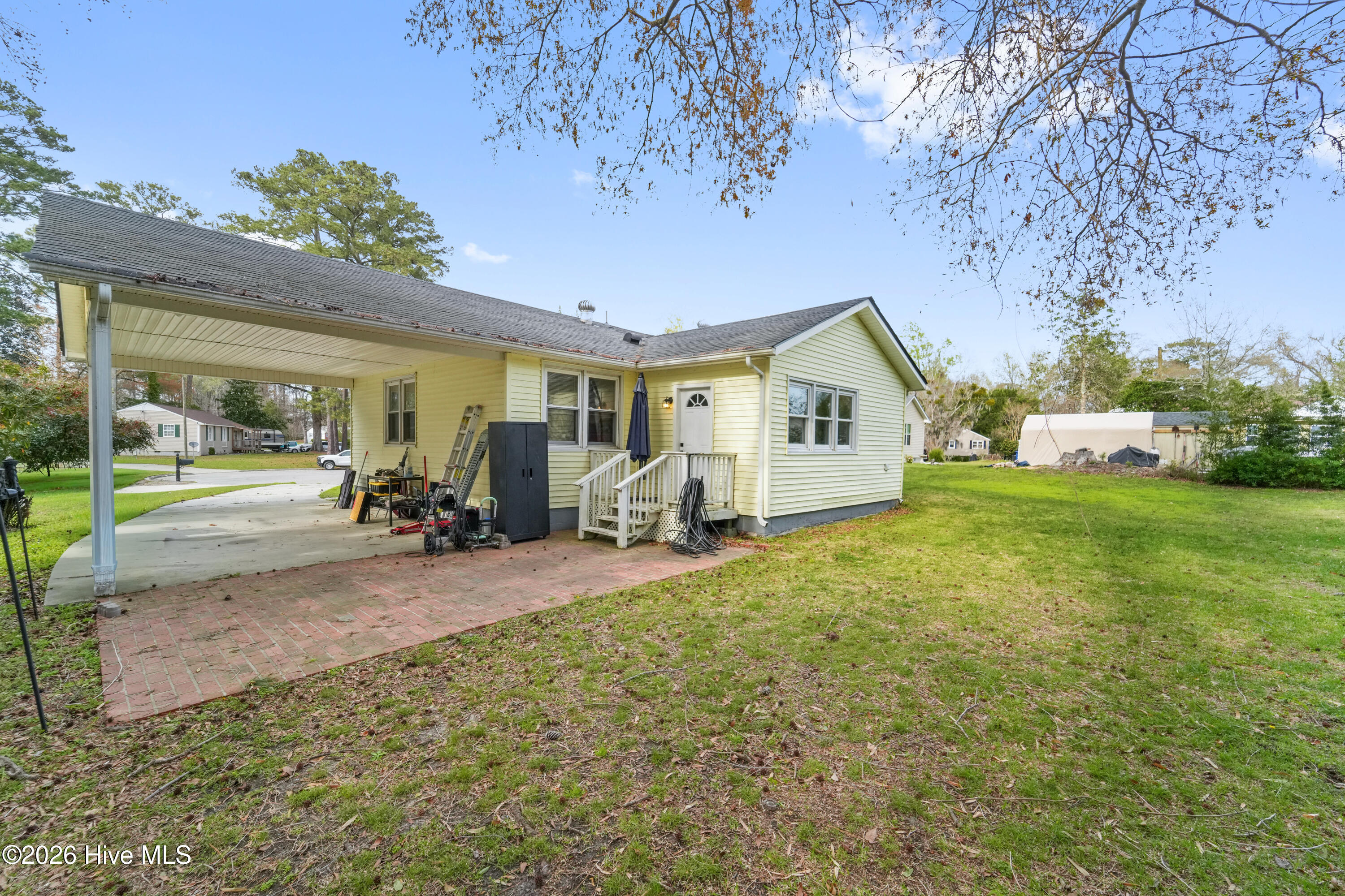 100561958 | Photo 34