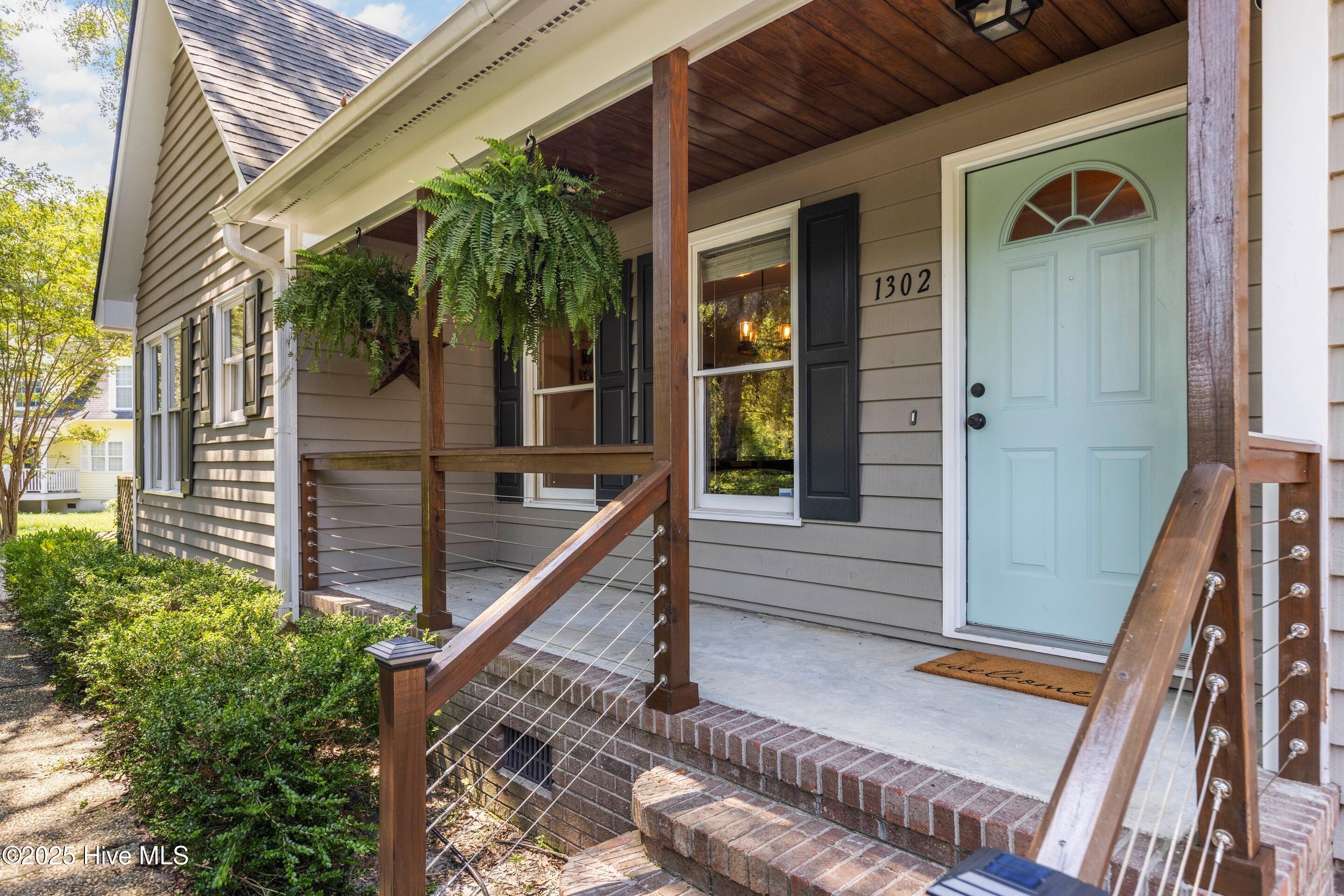1302 Grove Point Road, Wilmington, NC 28409 – photo 6: mls-IMG_7683