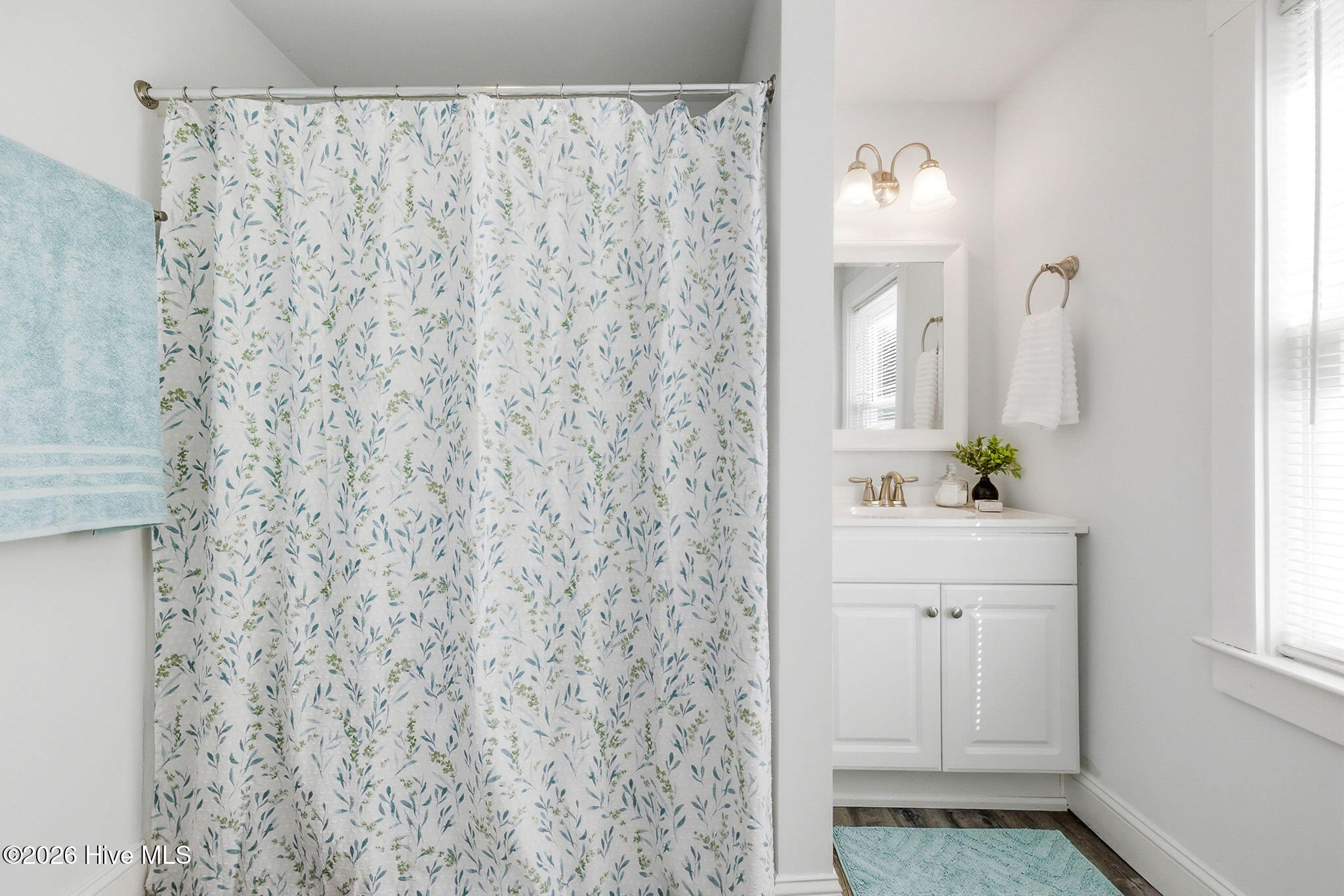 100555129 | Photo 21