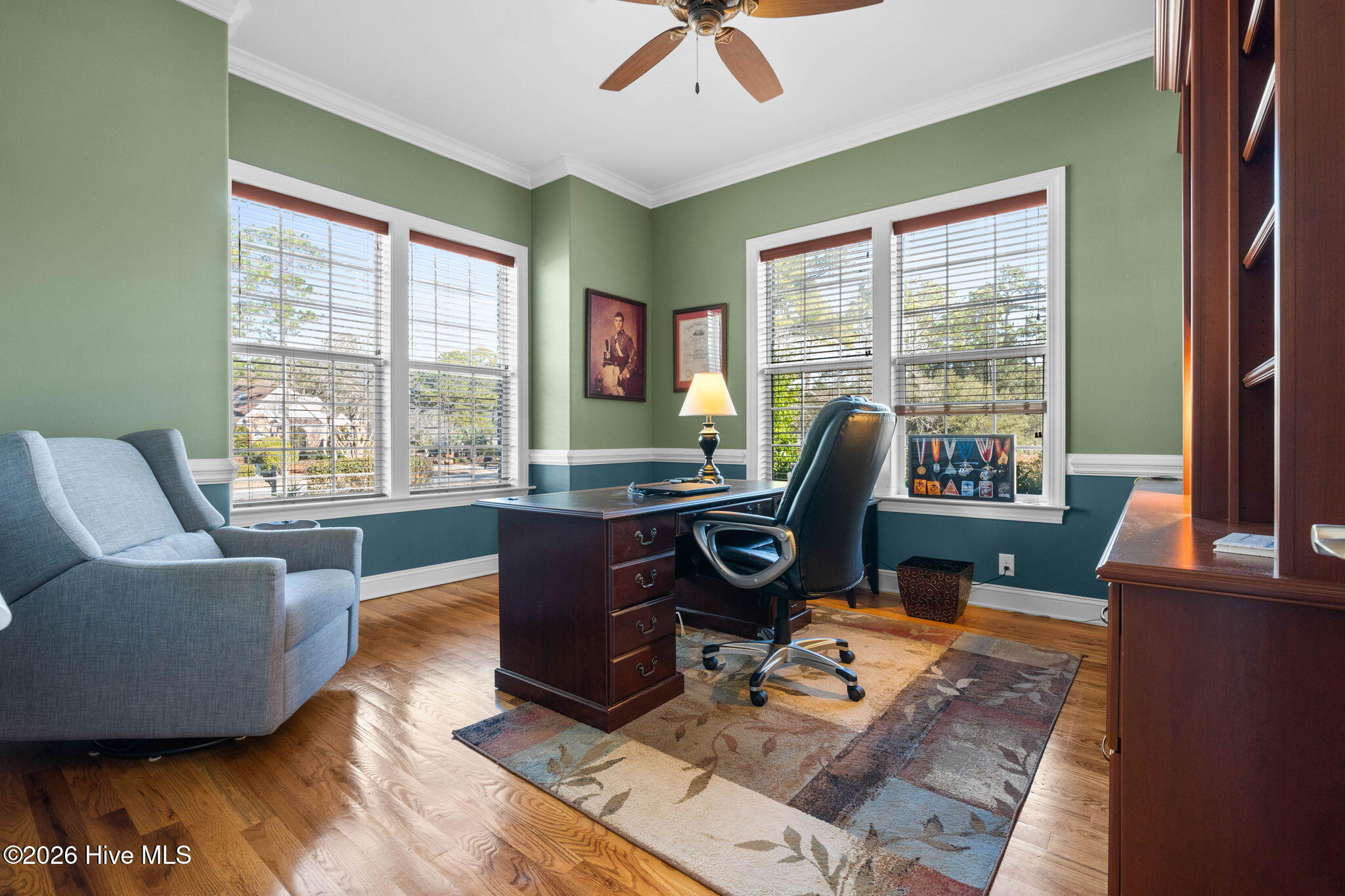 100553770 | Photo 34