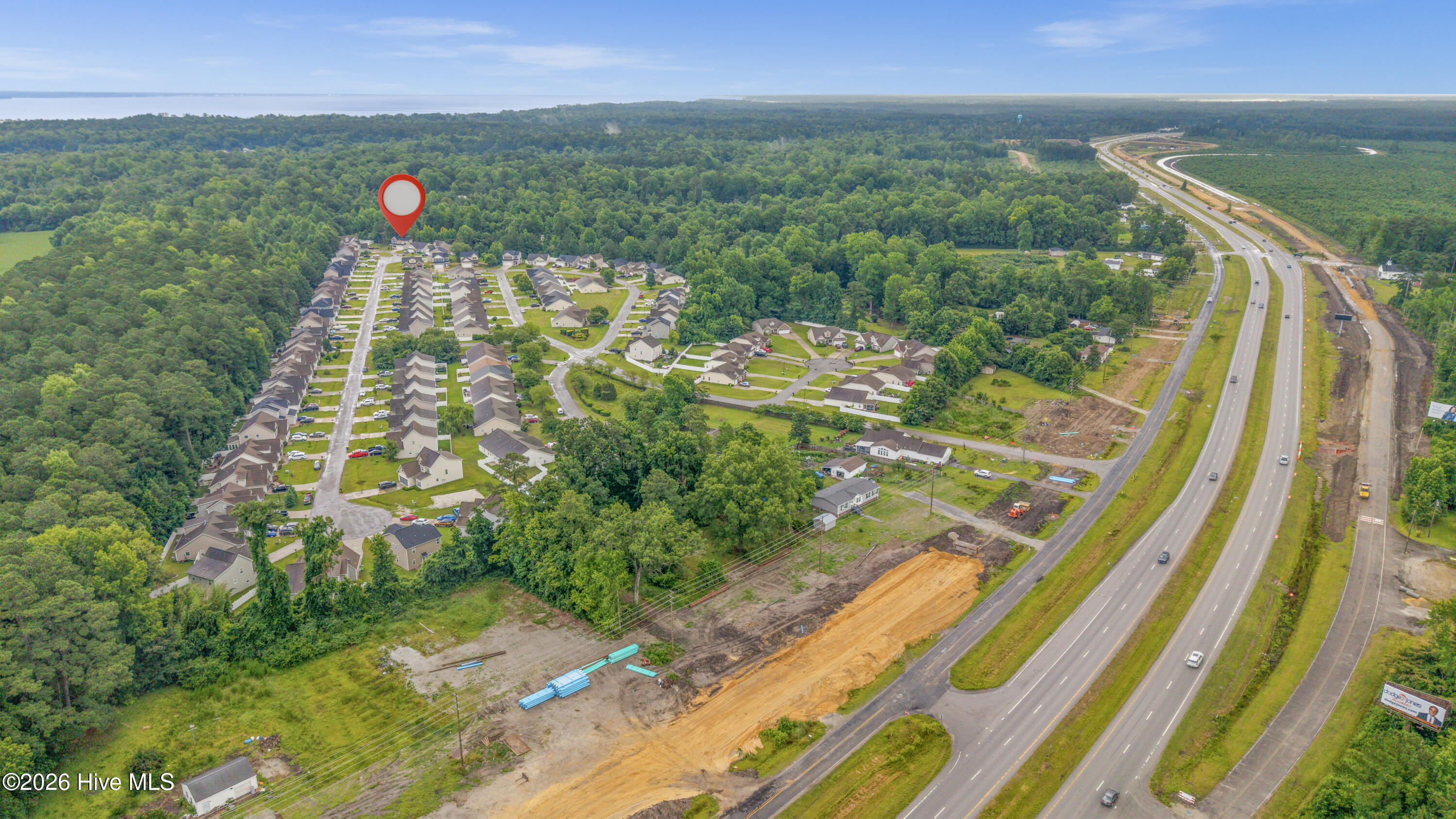 Exterior photo of 400 Stone Hawk Lane, New Bern, NC 28560. MLS: 100543485