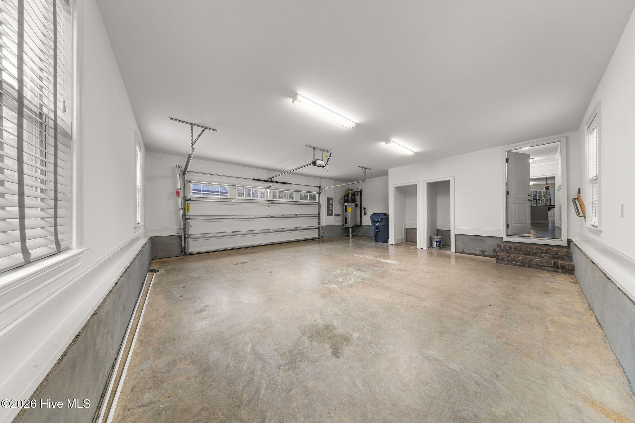 100554356 | Photo 41