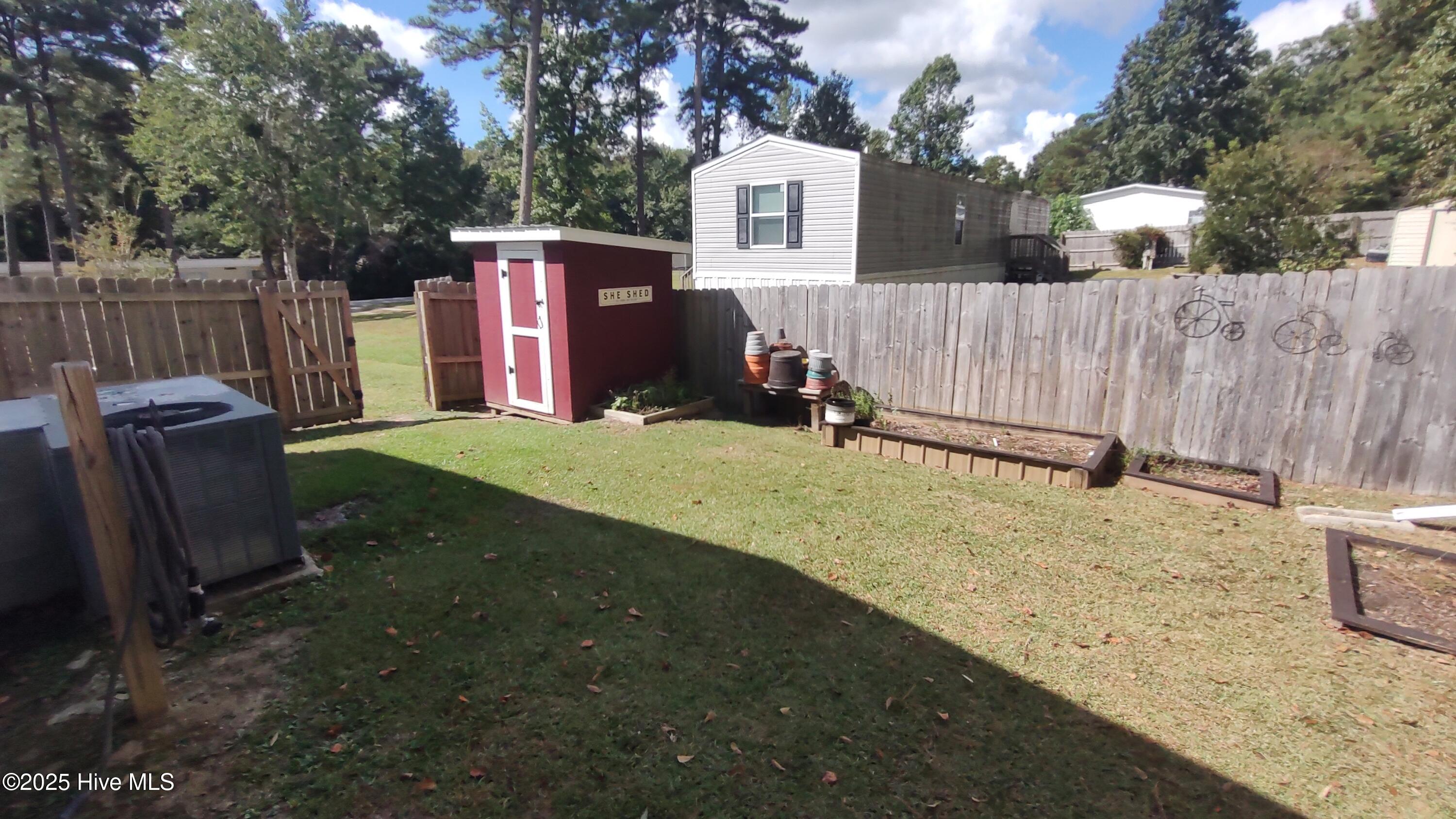 100532418 | Photo 27