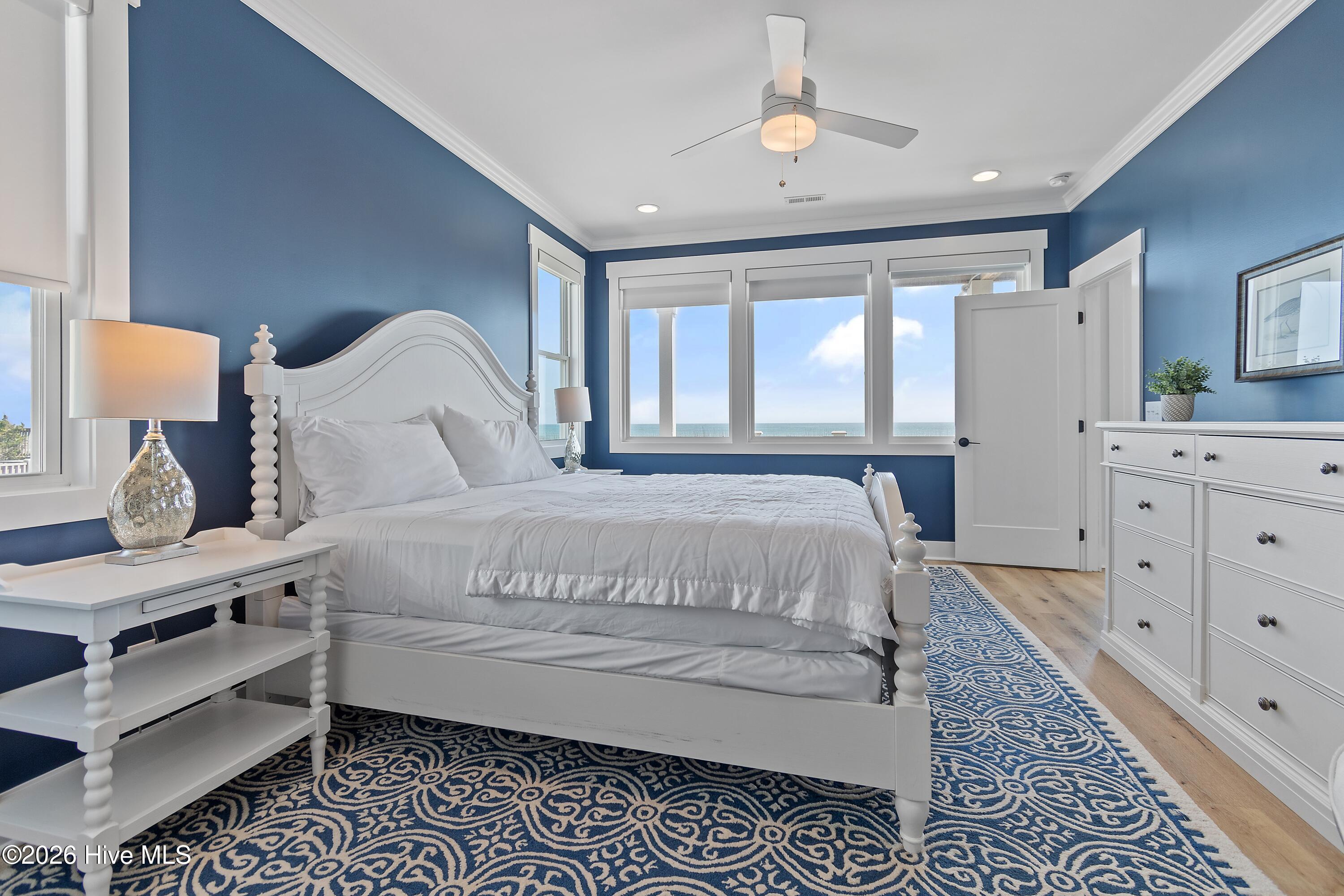 100564147 | Photo 22