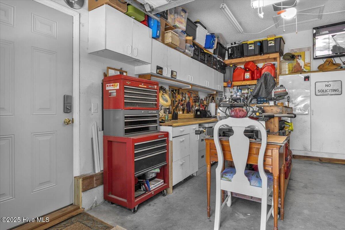 100532549 | Photo 42