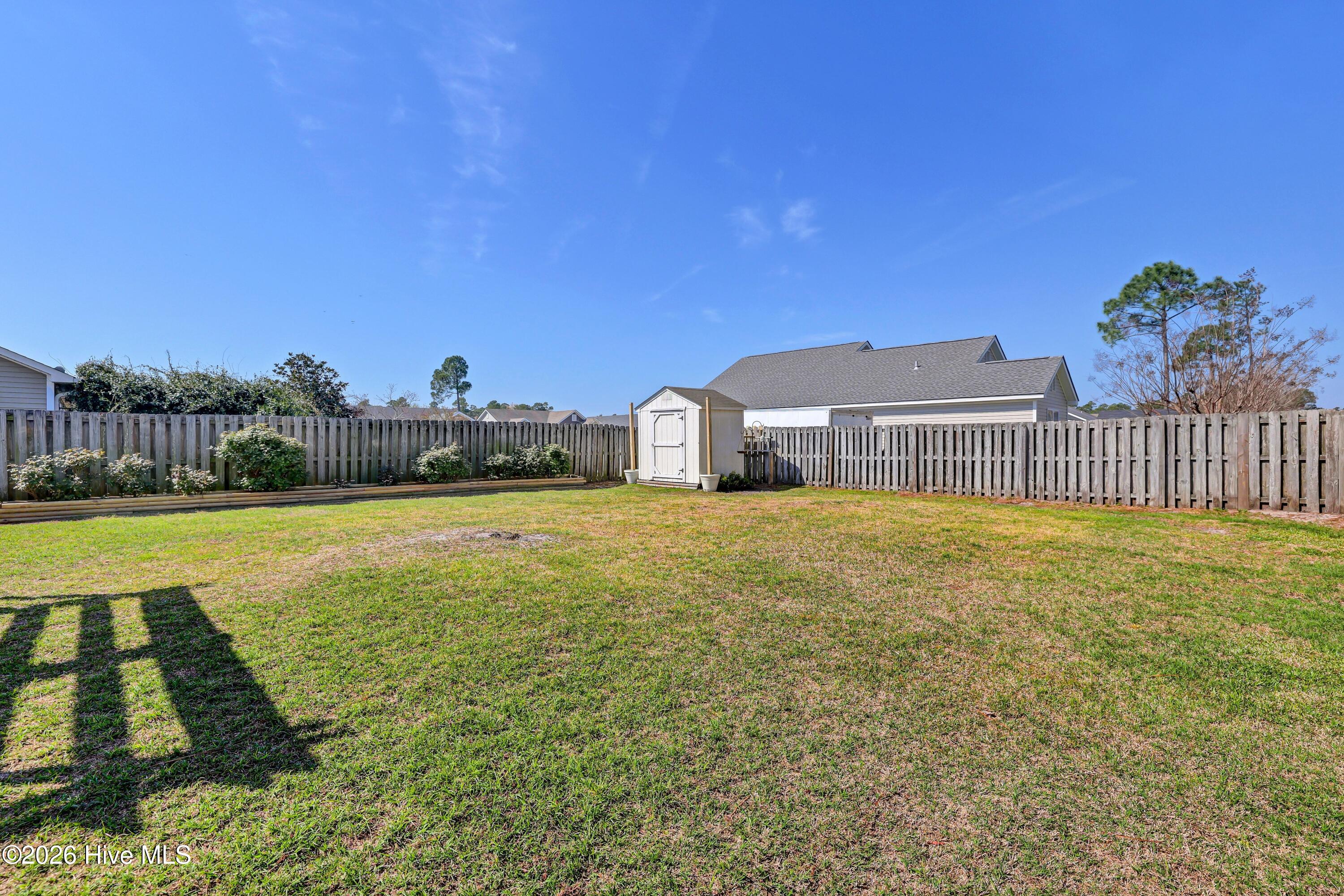 100561513 | Photo 26