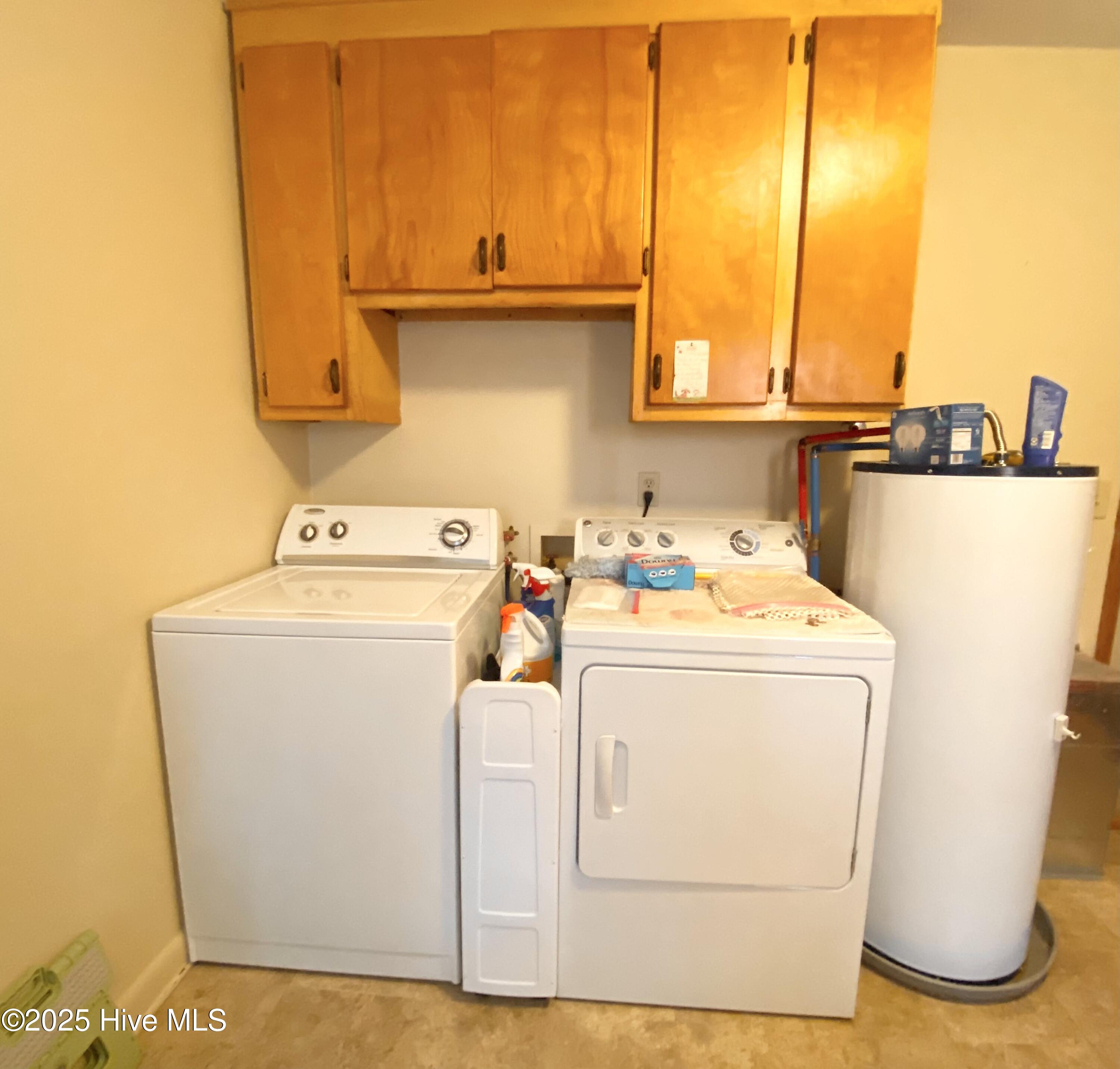 100501083 | Photo 24