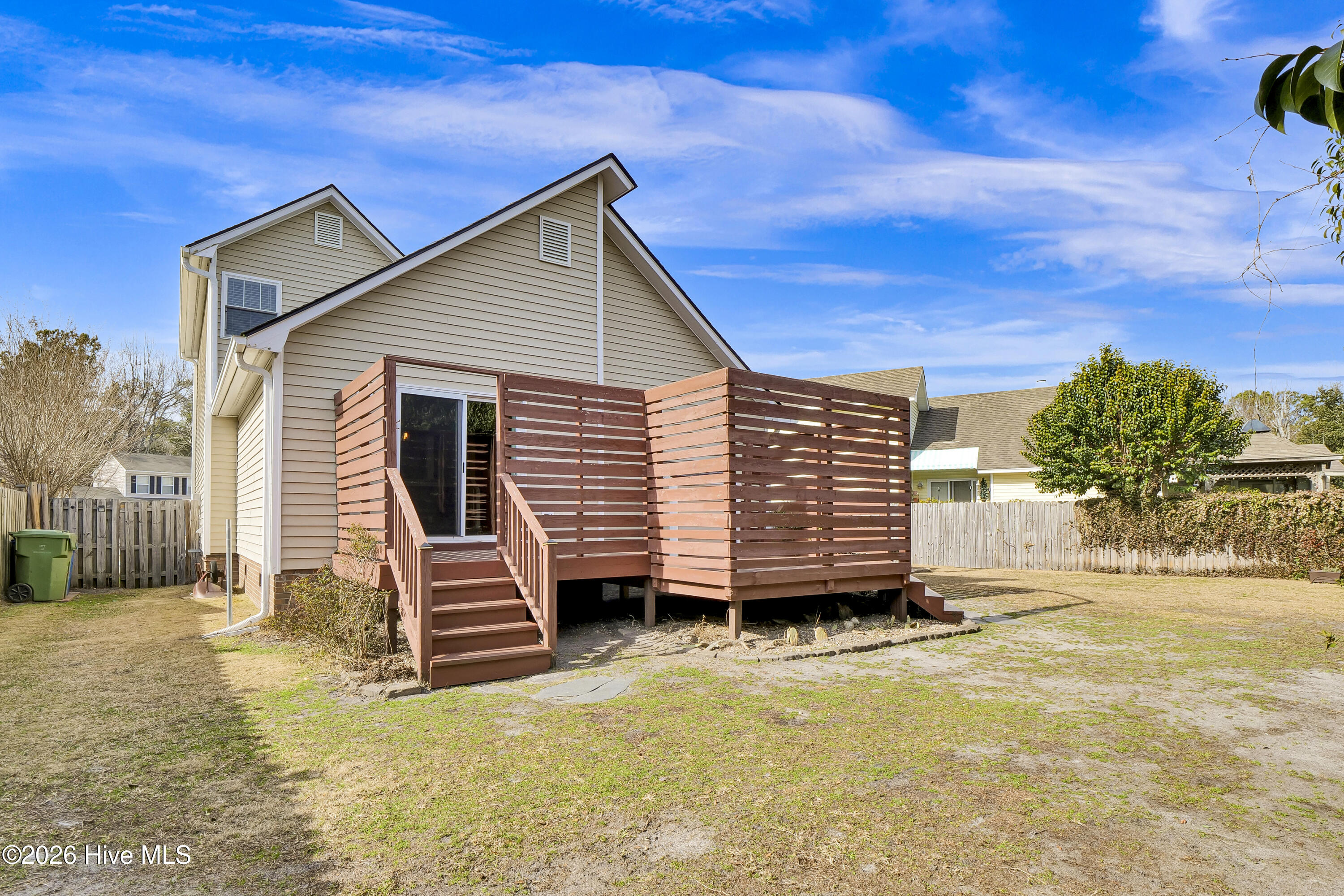 100551025 | Photo 29