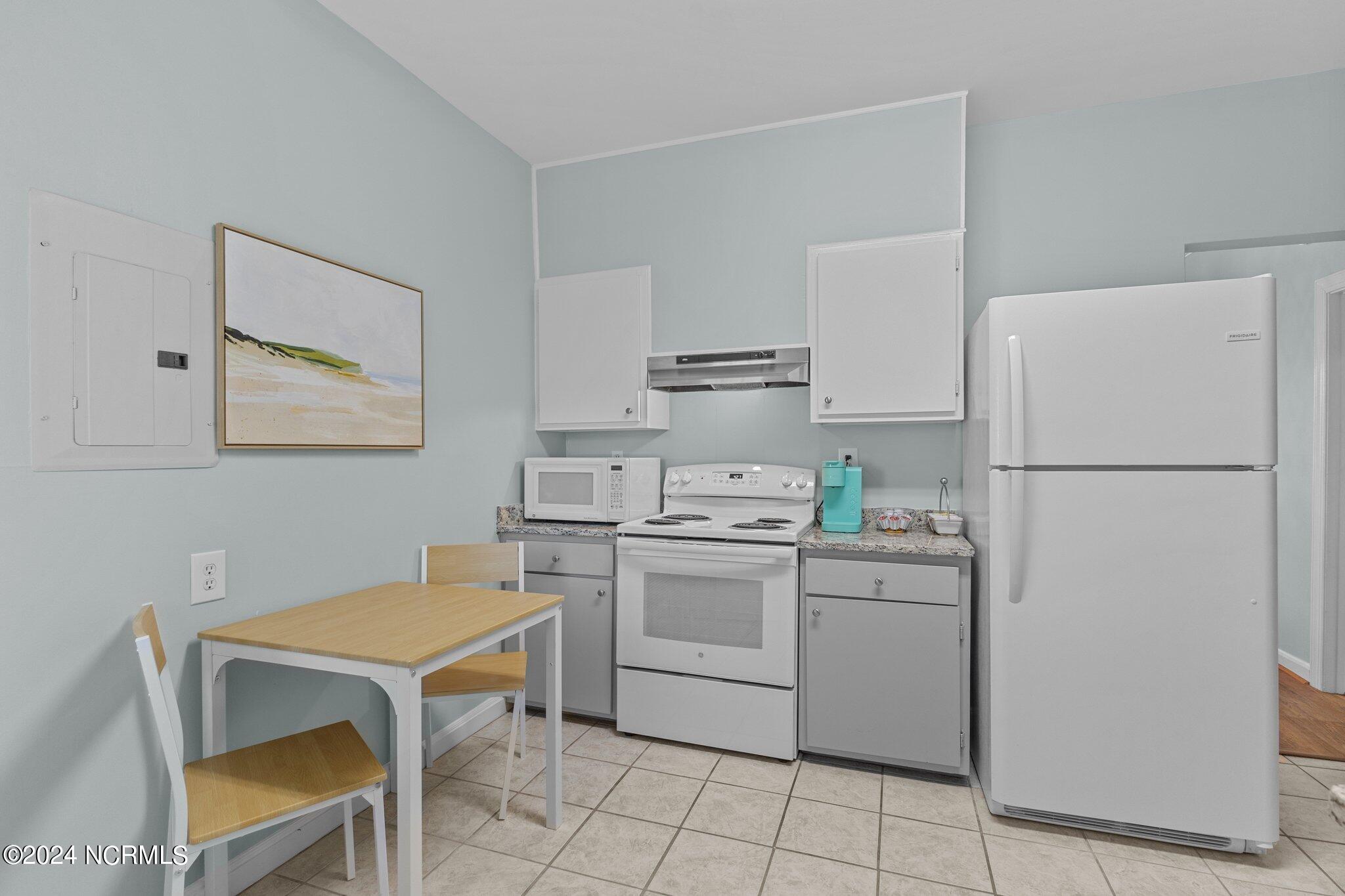 1406 Evans Street UNIT A, Morehead City, NC, 28557