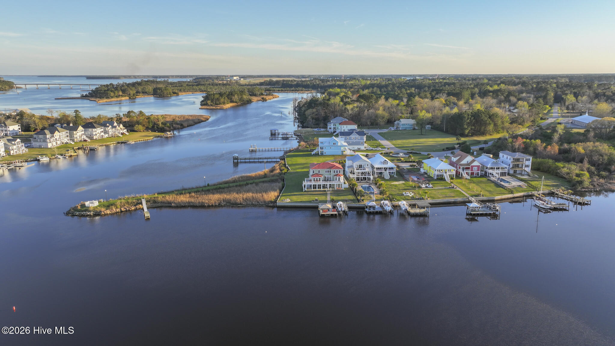 100564297 | Photo 65