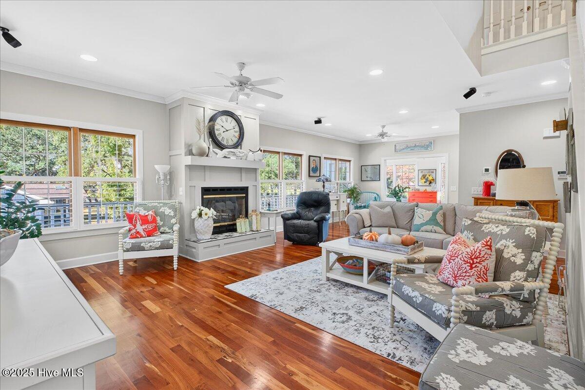 100540409 | Photo 19