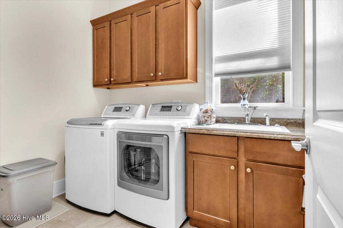 100556407 | Photo 48