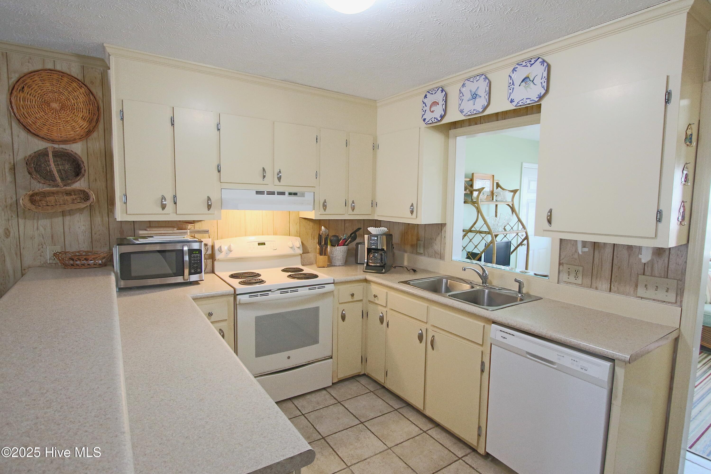 100503699 | Photo 20