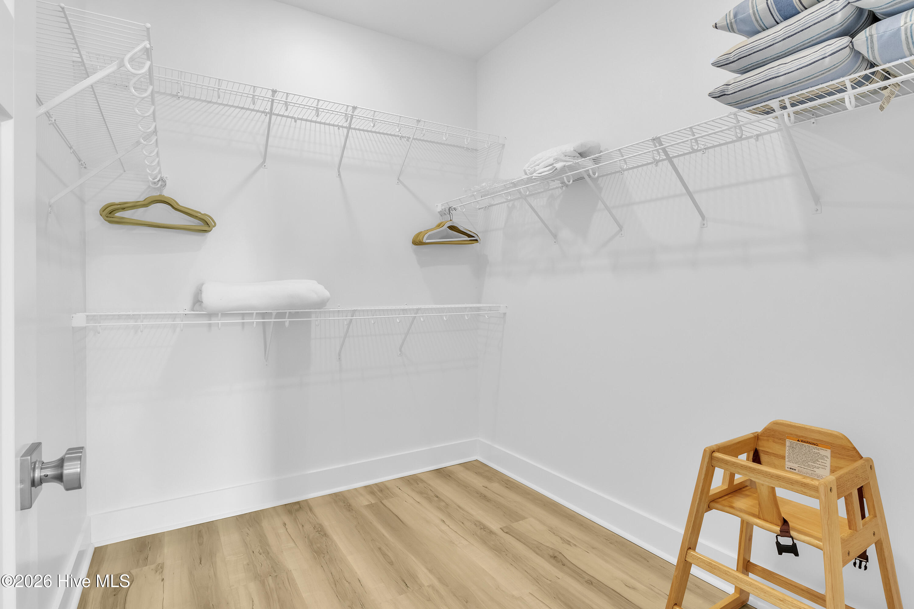 100549565 | Photo 33