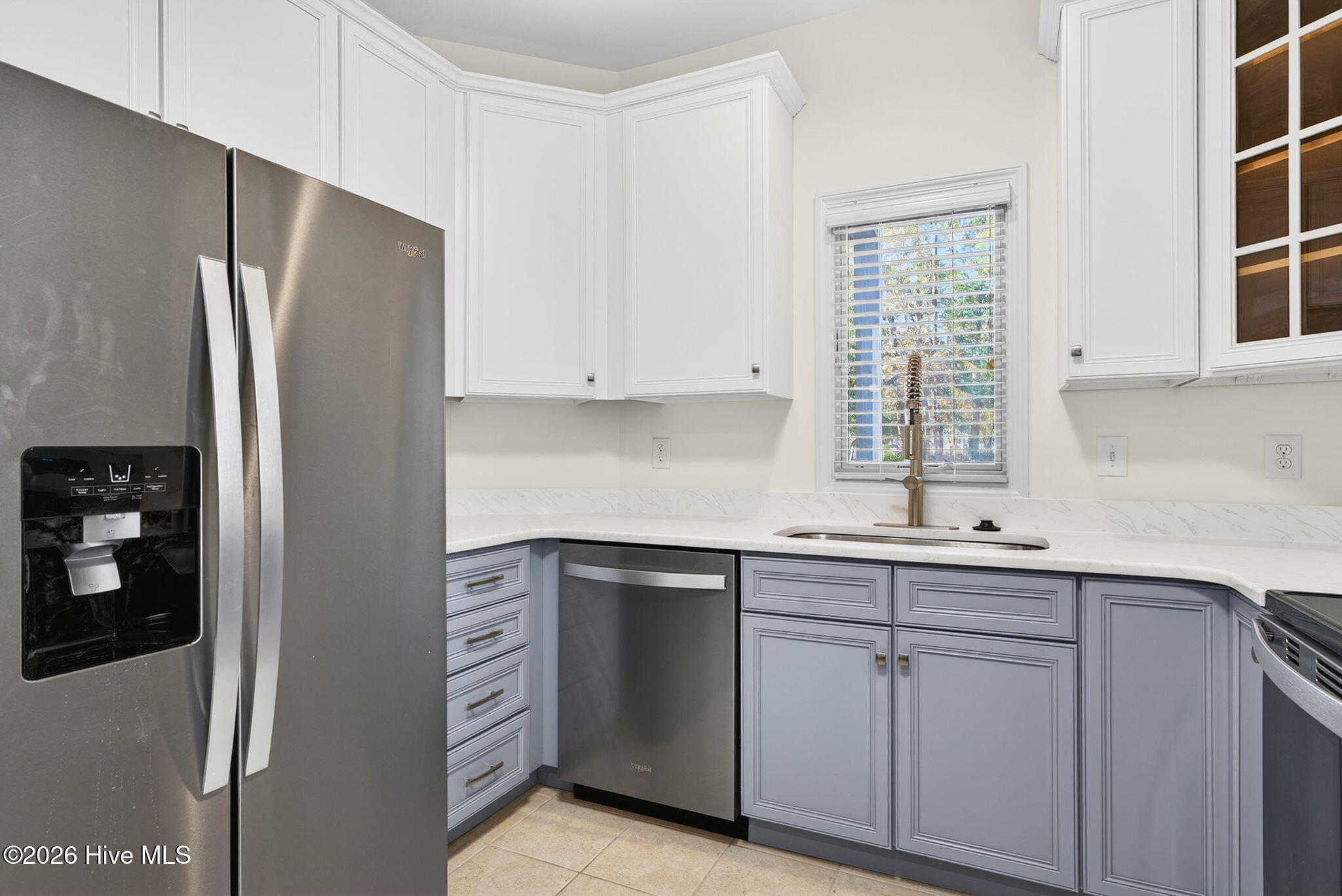 100553475 | Photo 27