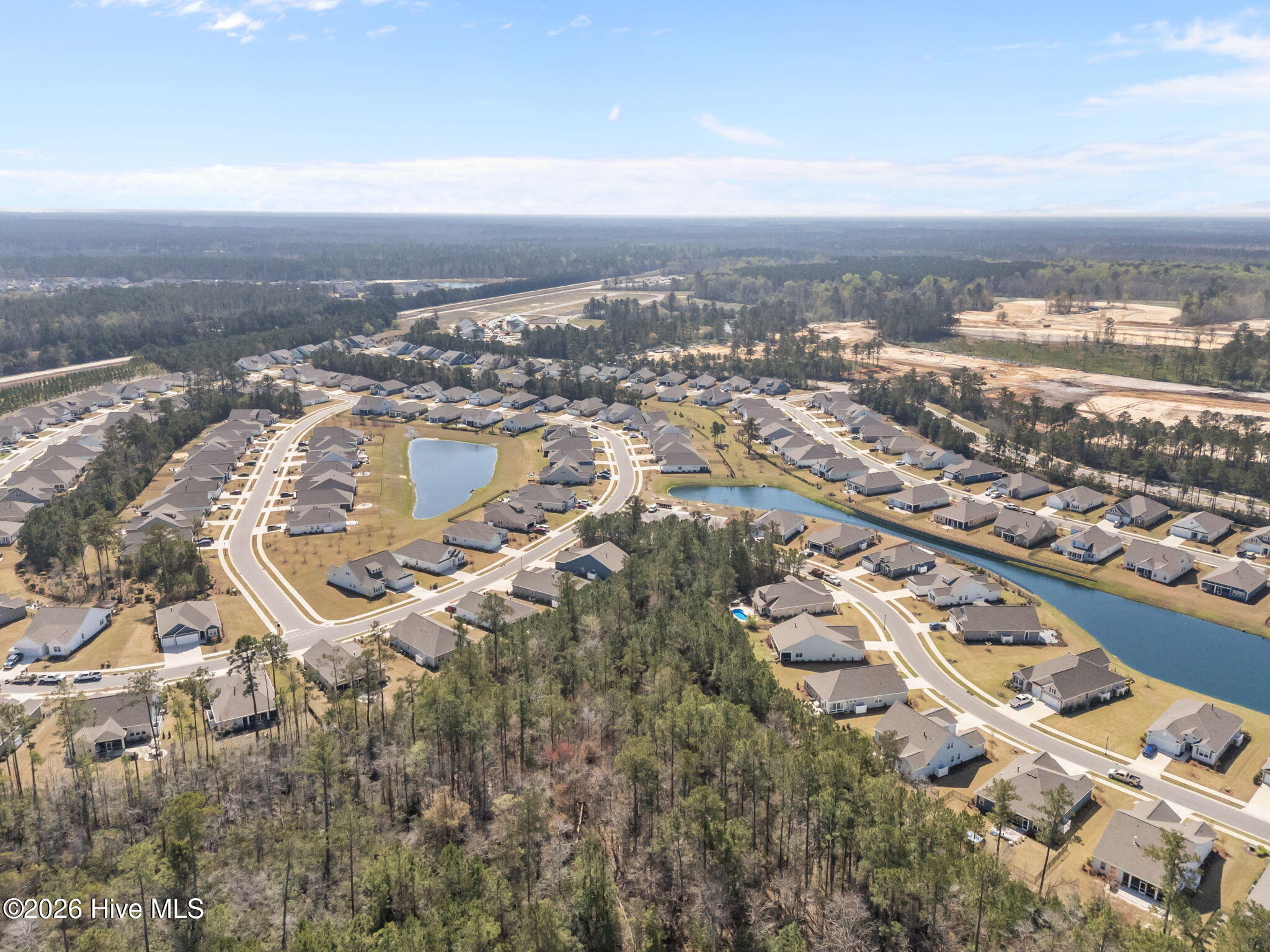 100563130 | Photo 55