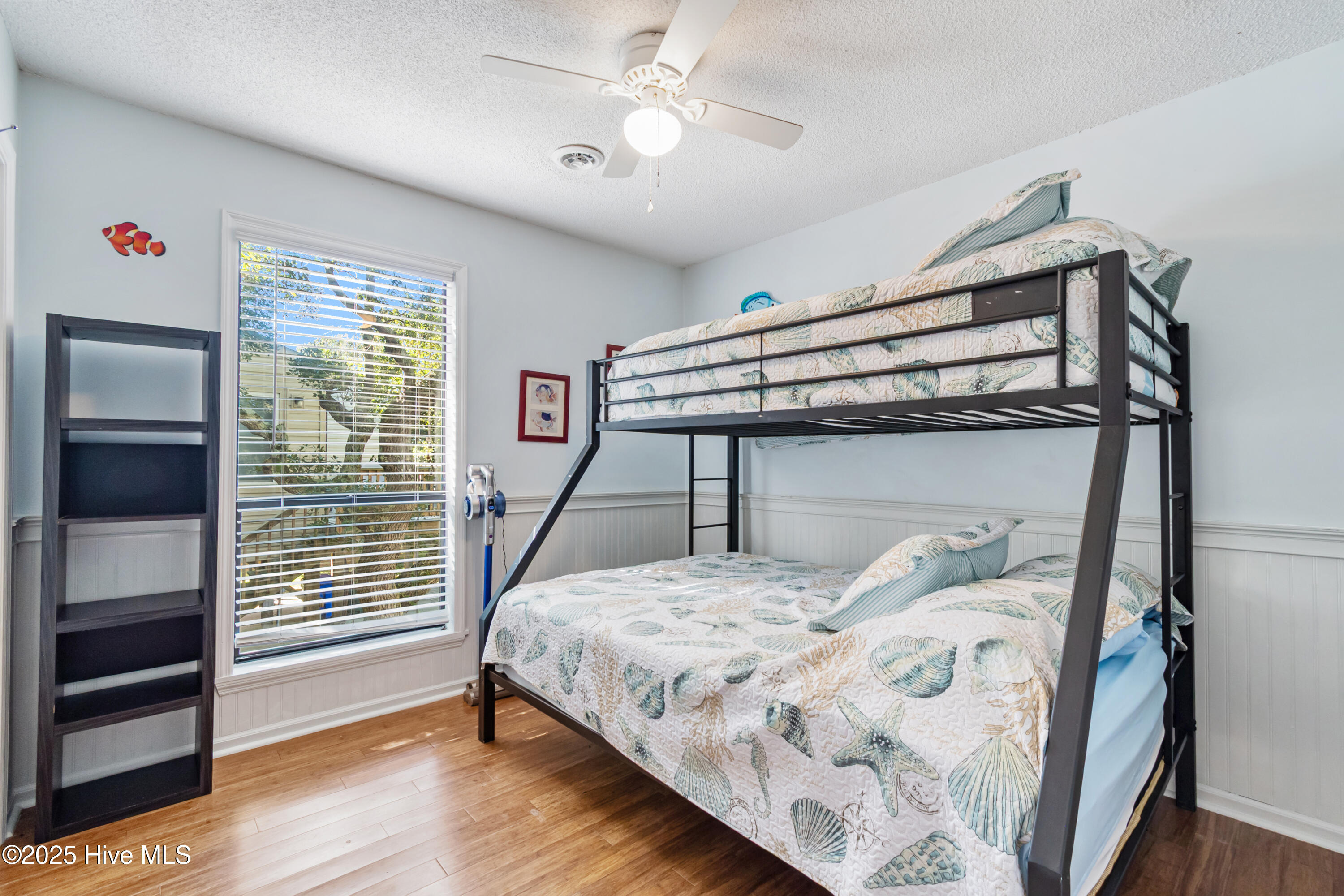 100539702 | Photo 14