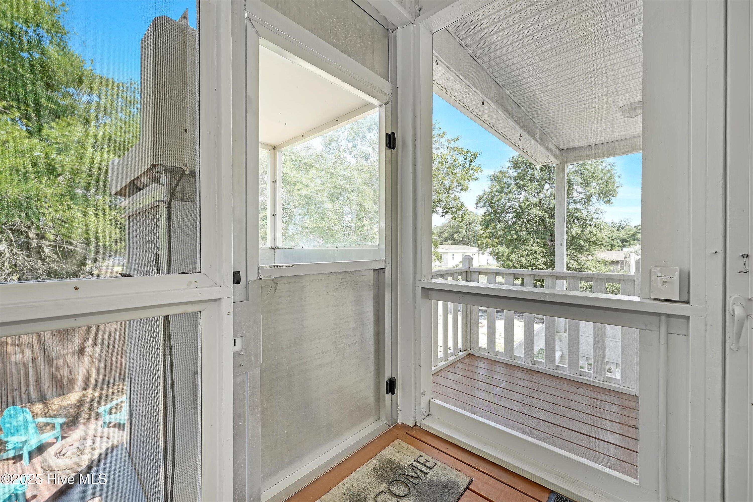 100541336 | Photo 34