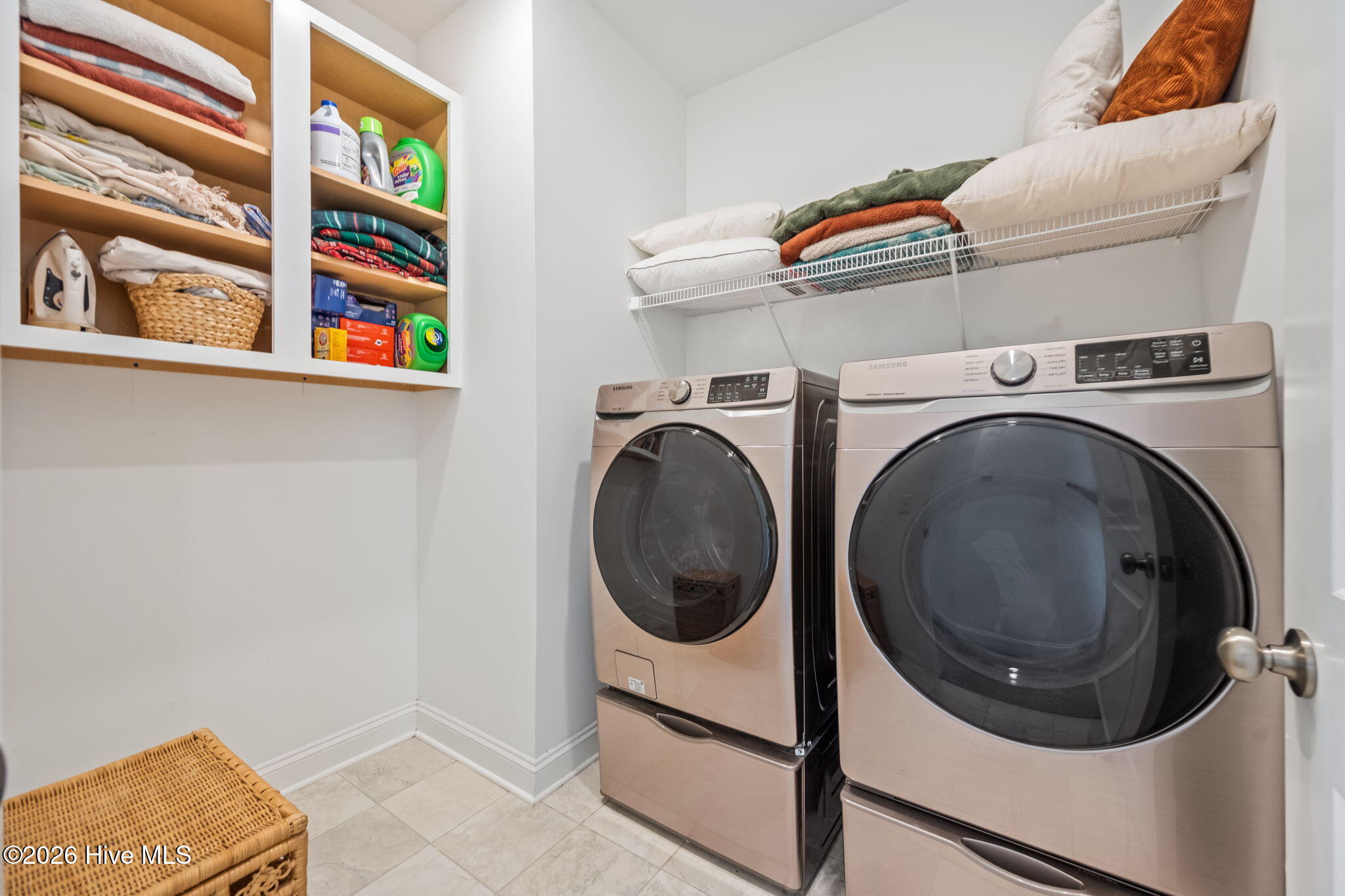 100566111 | Photo 37