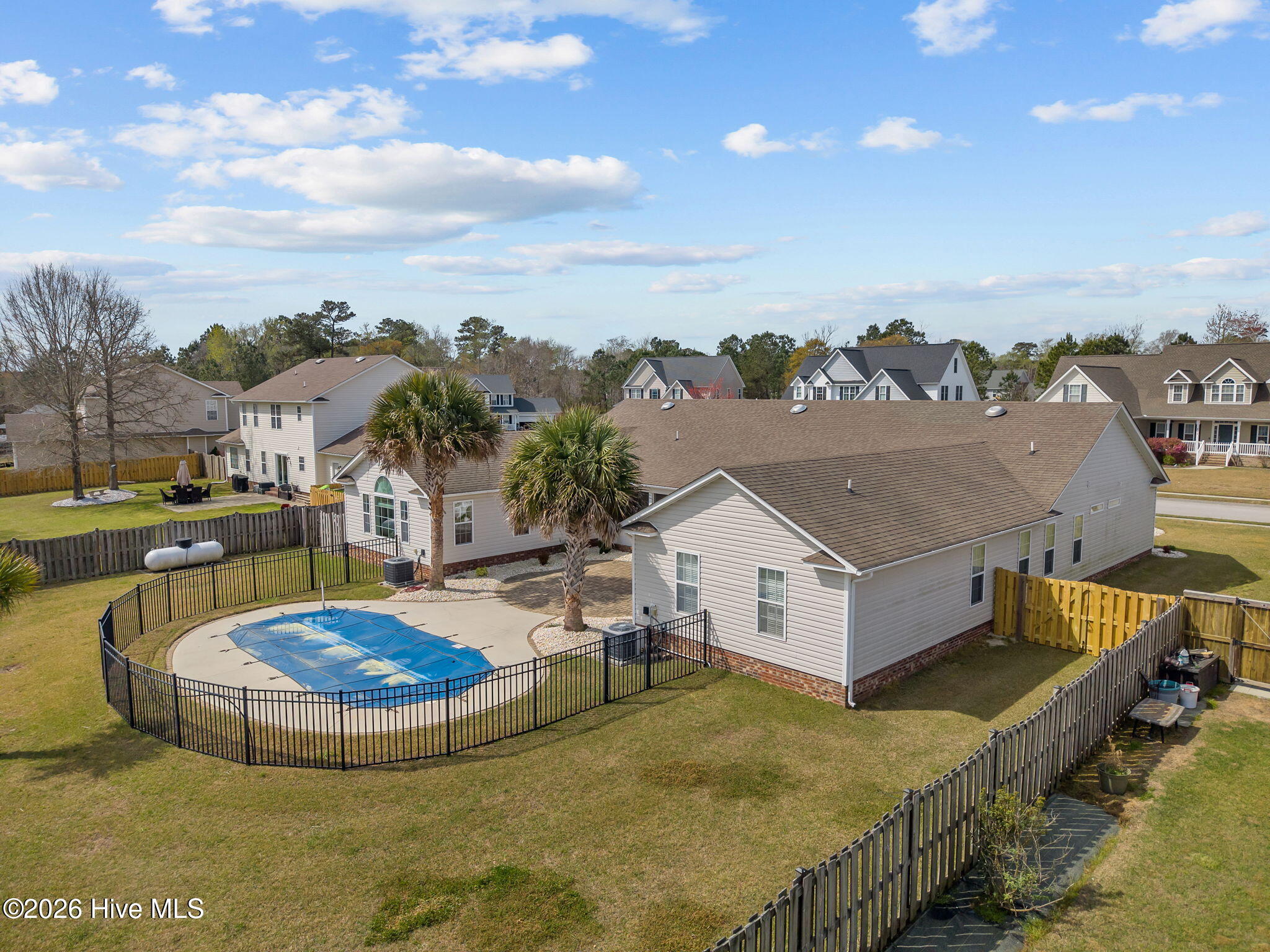 100570536 | Photo 11