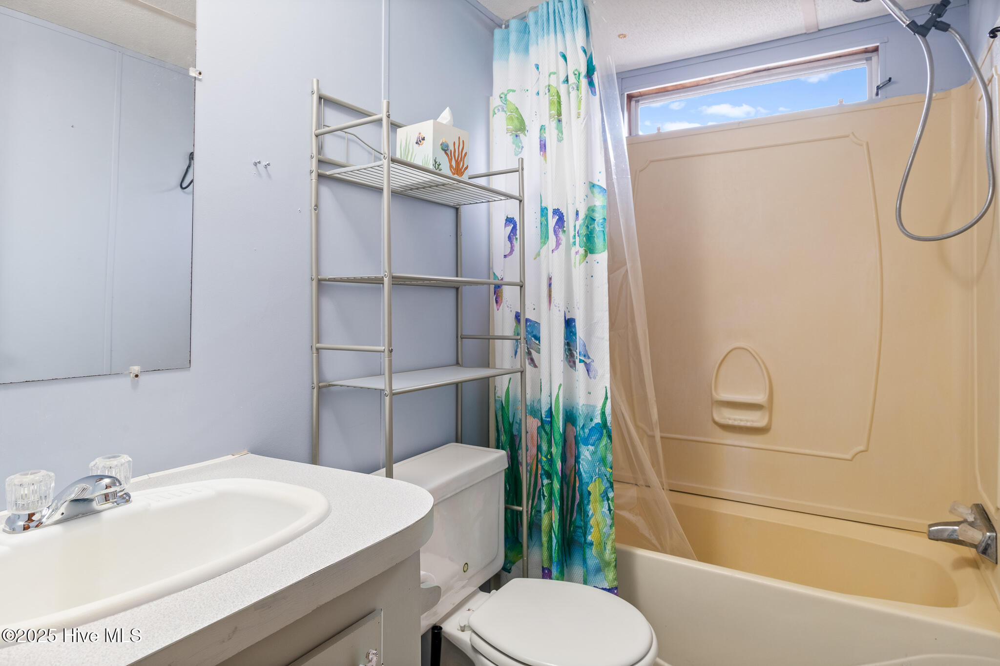 100543182 | Photo 18