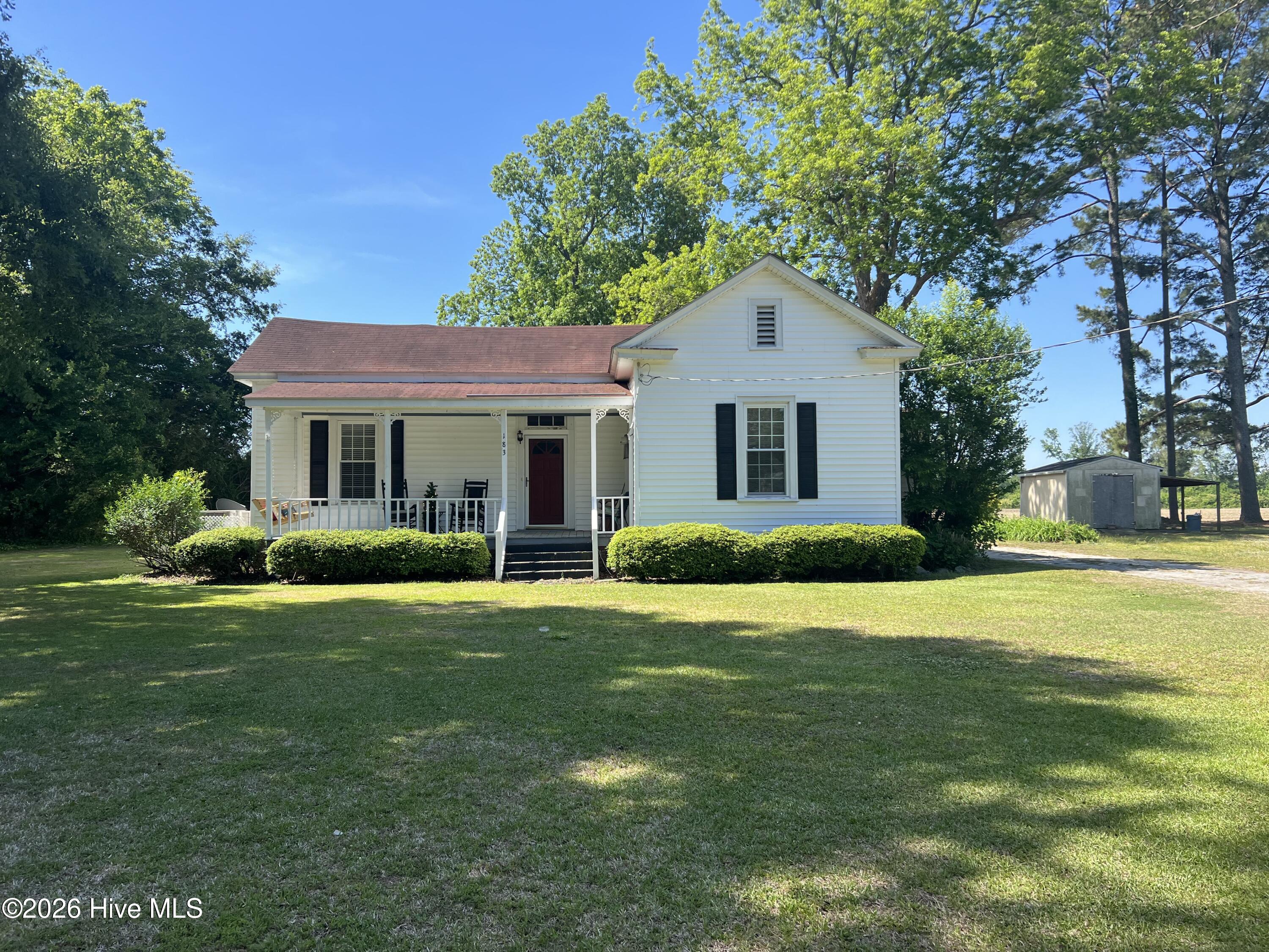 183 Nc 124 West