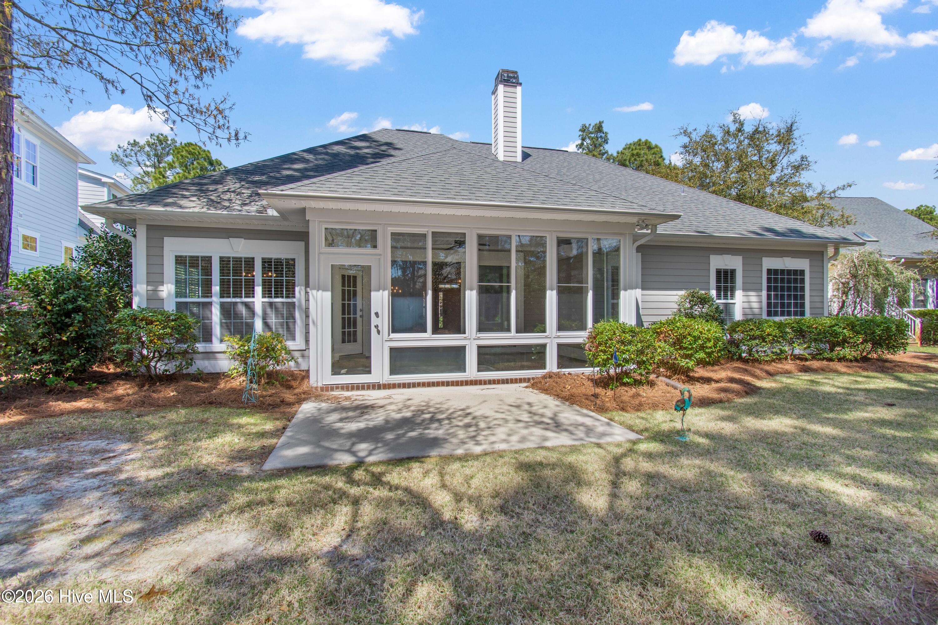 100563713 | Photo 42