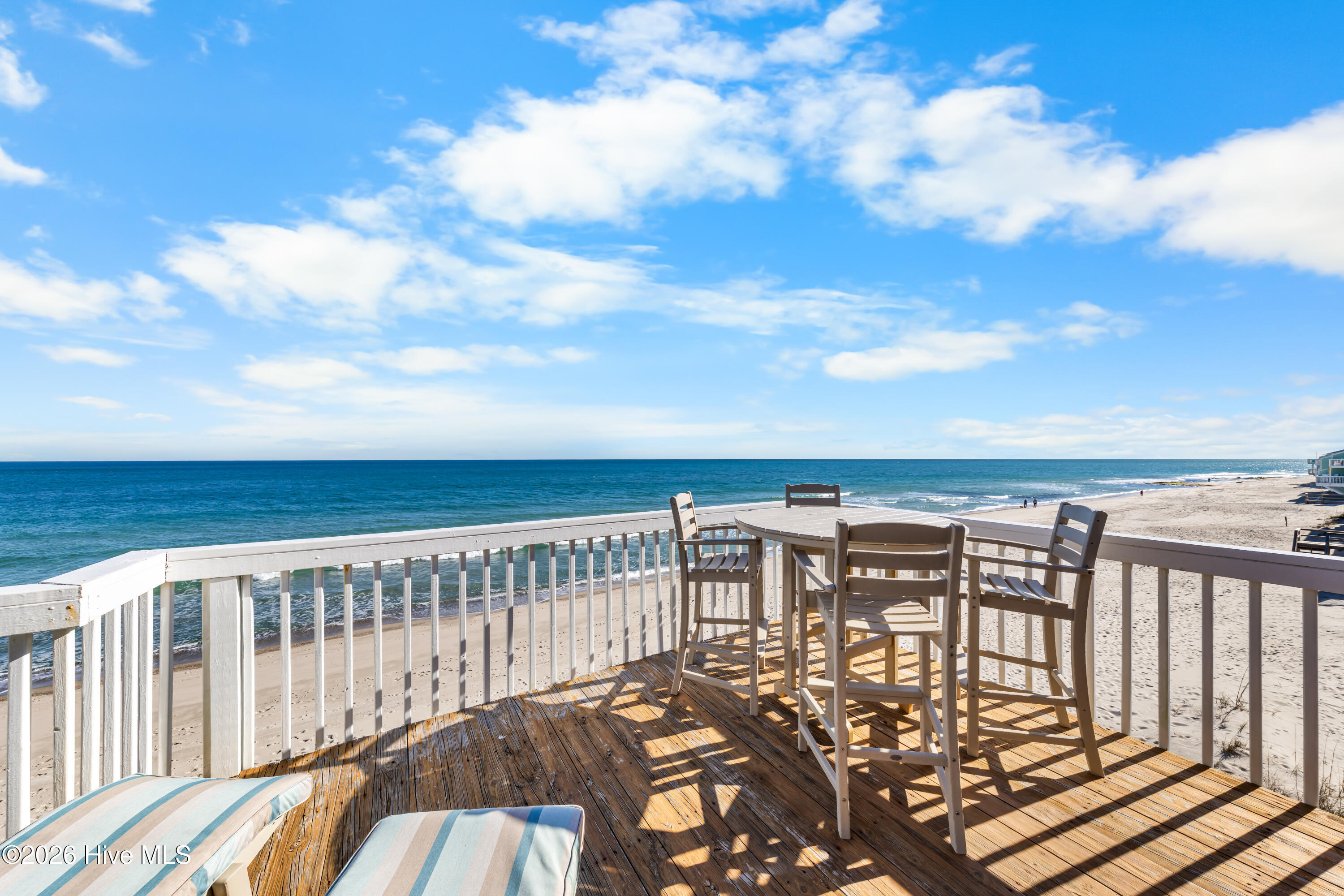 100550071 | Photo 17