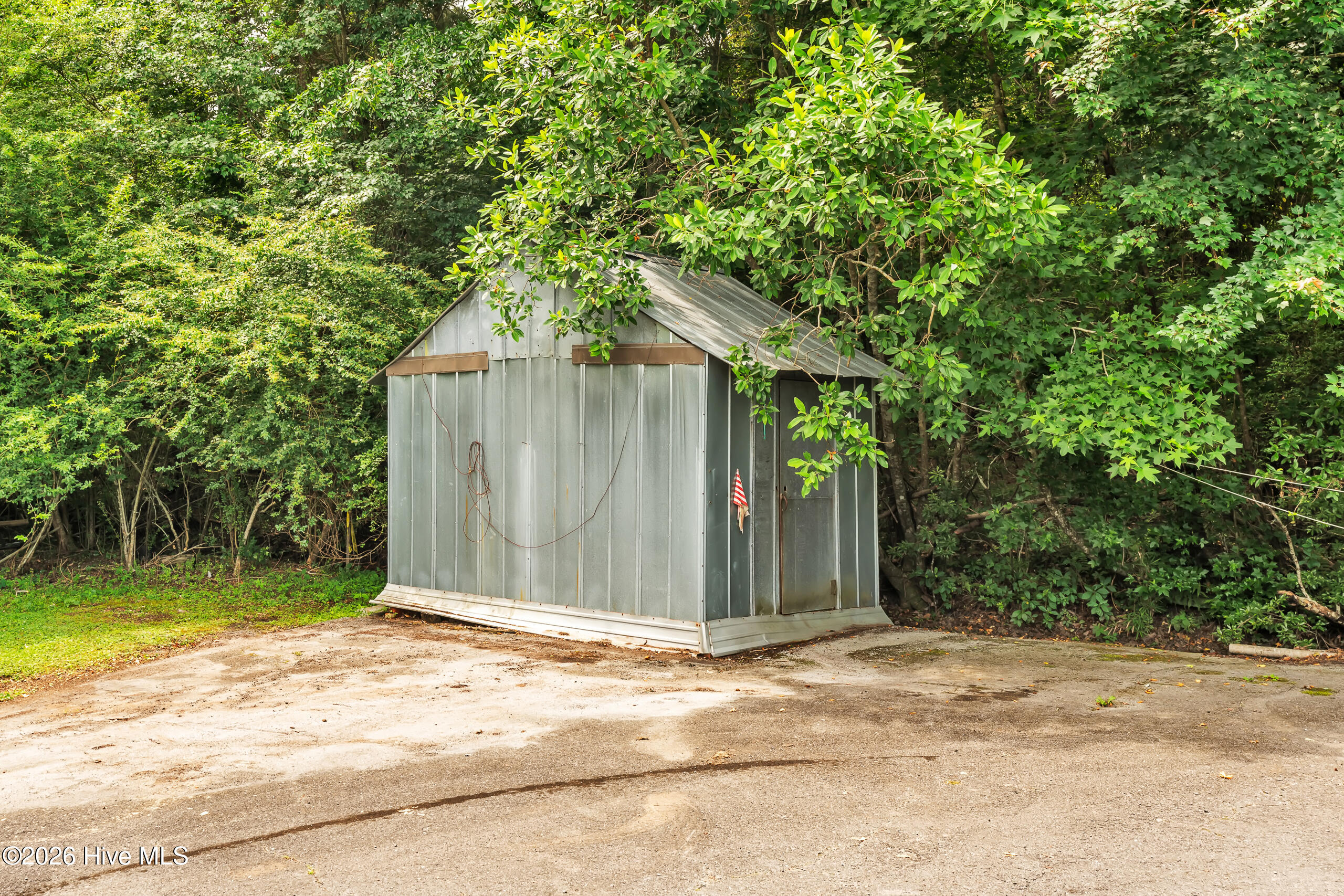 100580974 | Photo 56