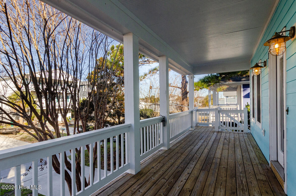 100534770 | Photo 10