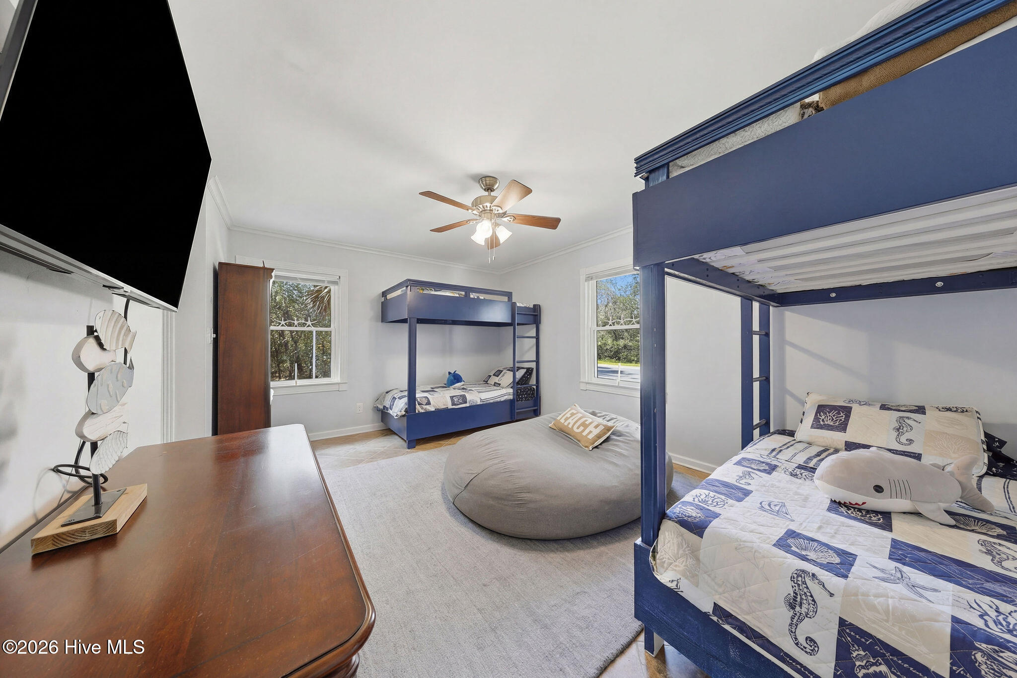 100564748 | Photo 42