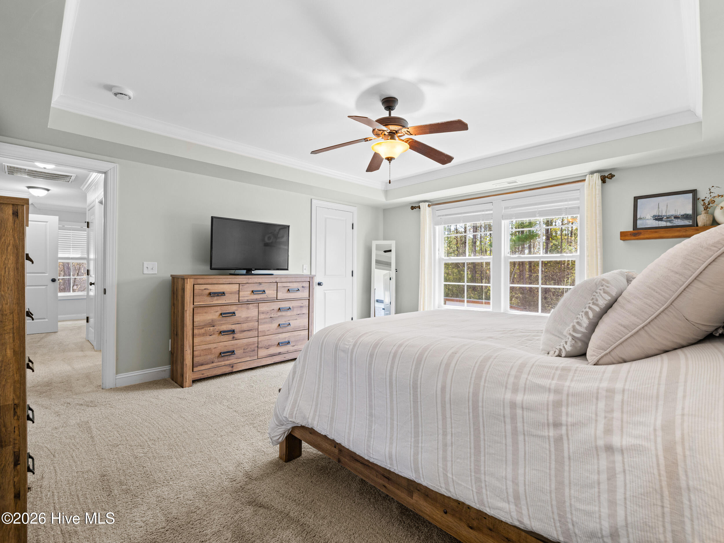 100566633 | Photo 45