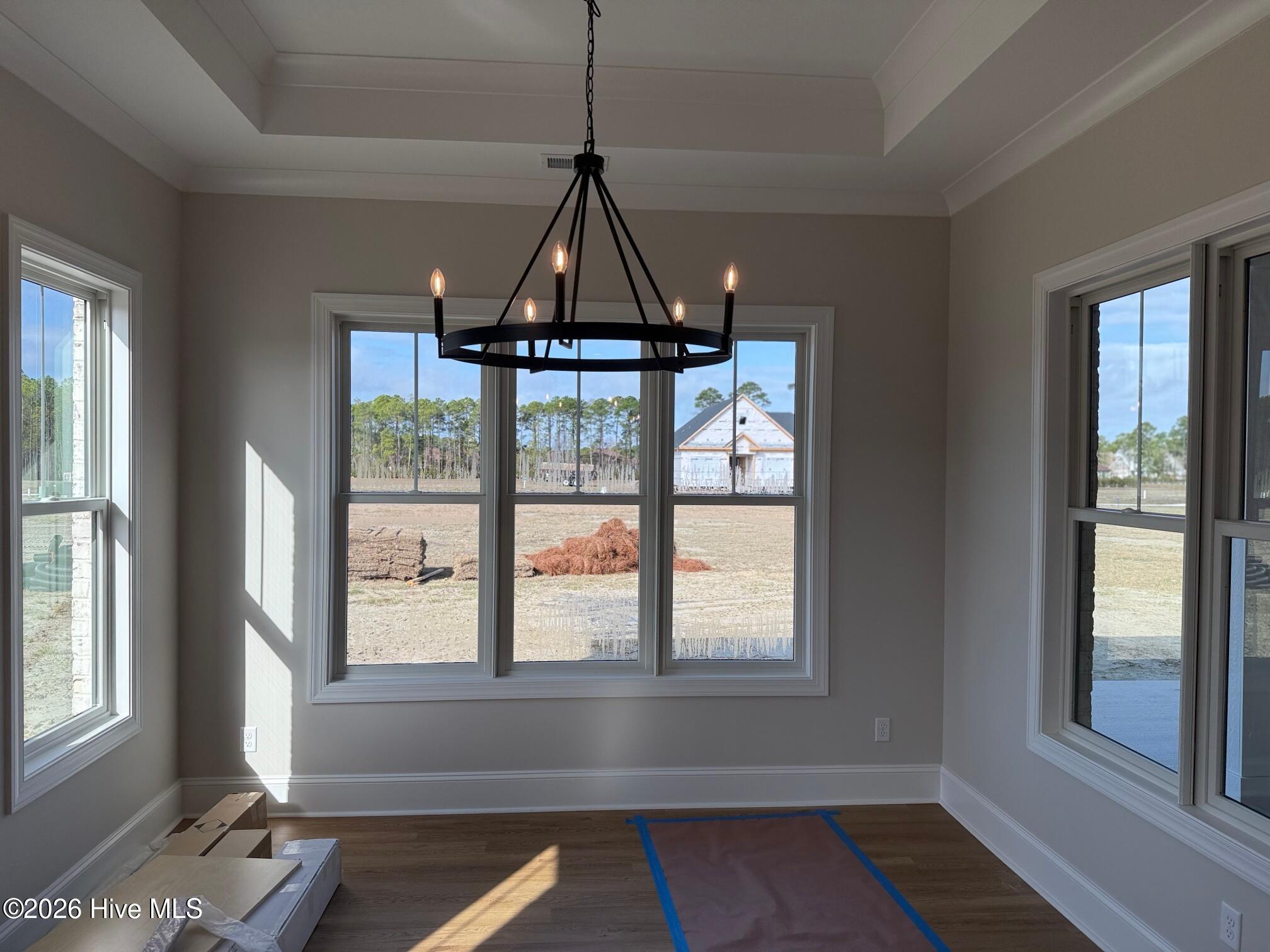 100537475 | Photo 13