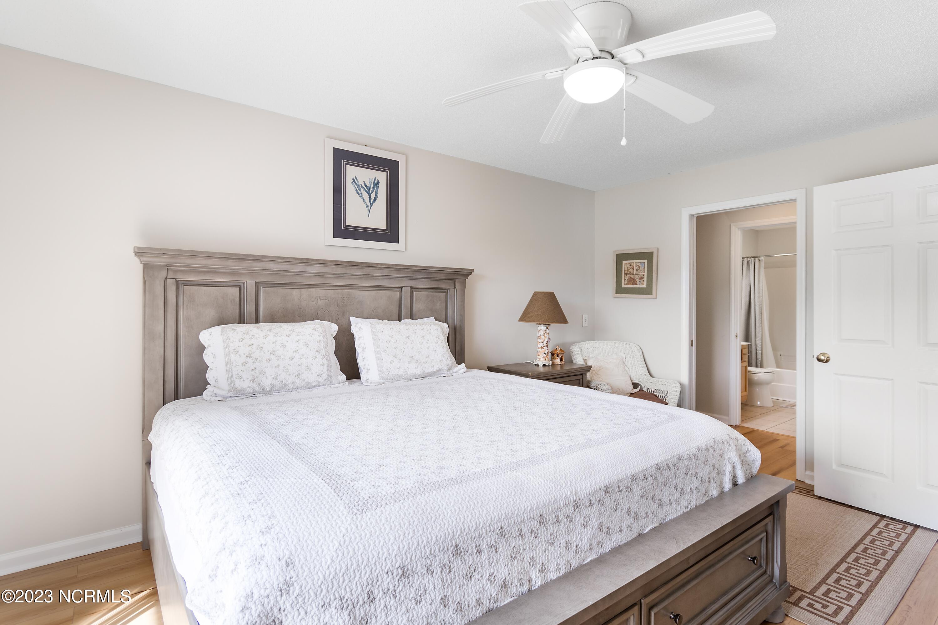 100564756 | Photo 24