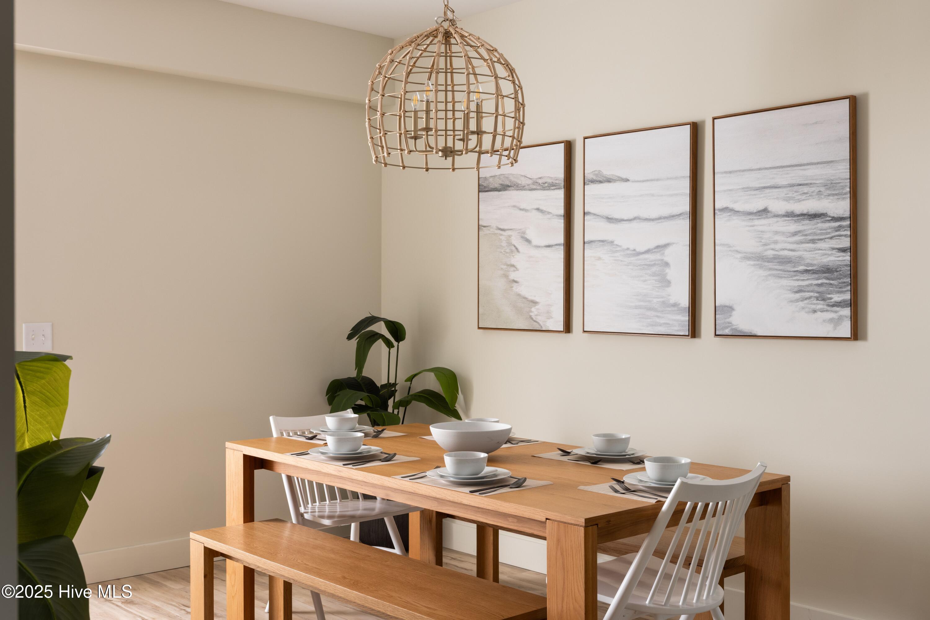 100503113 | Photo 11