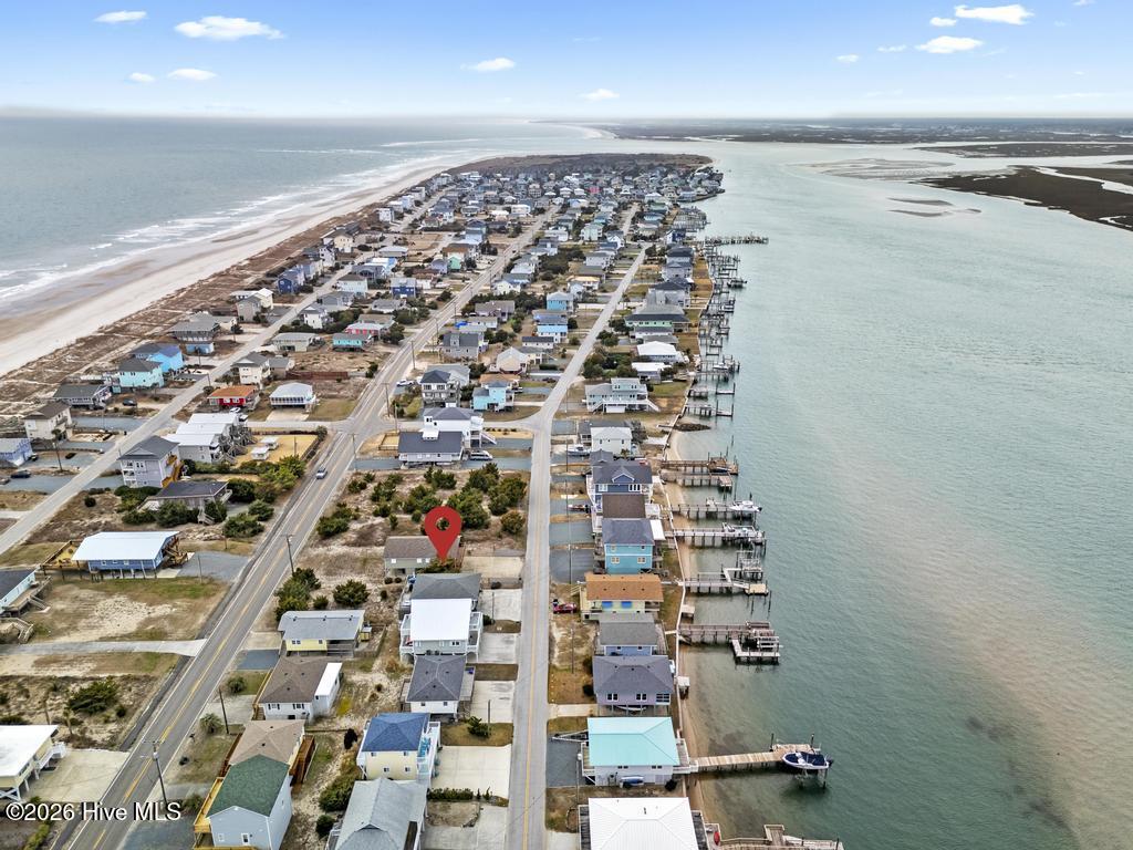 100557577 | Photo 51