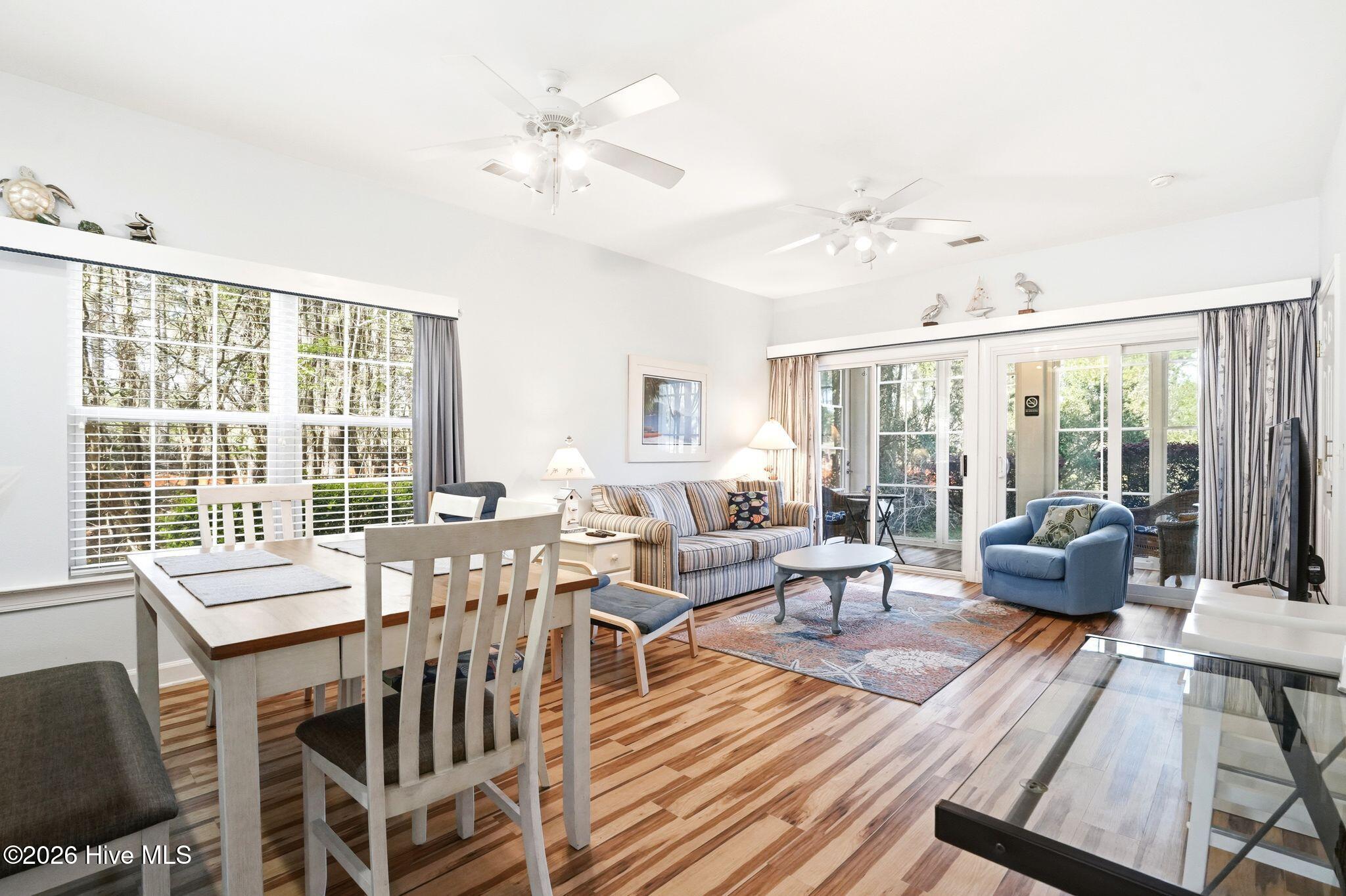 100565288 | Photo 20