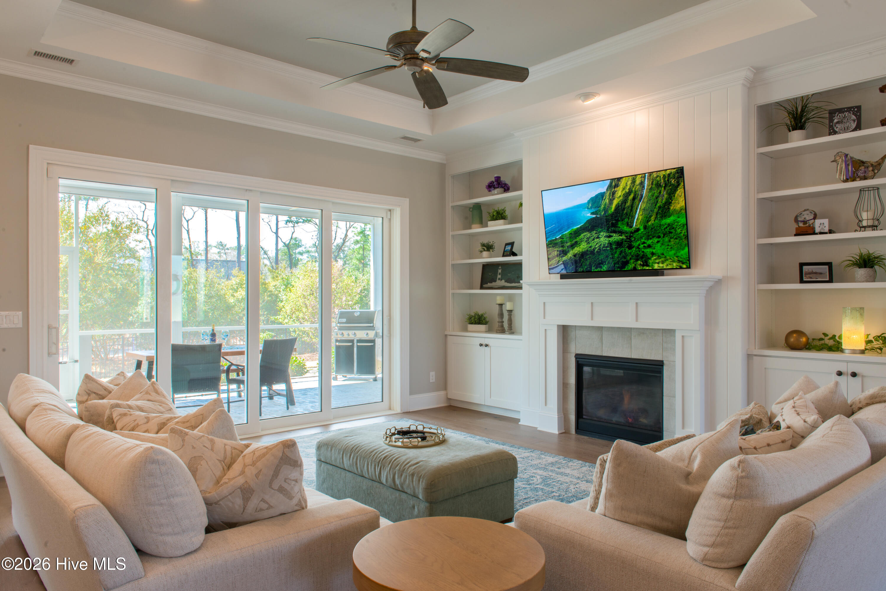 100560299 | Photo 23