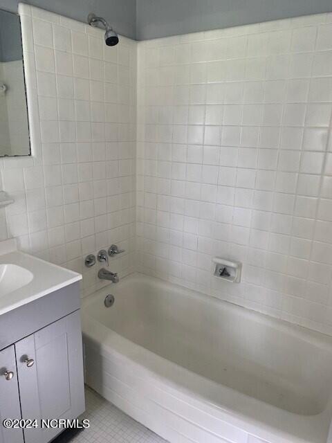 100533796 | Photo 40