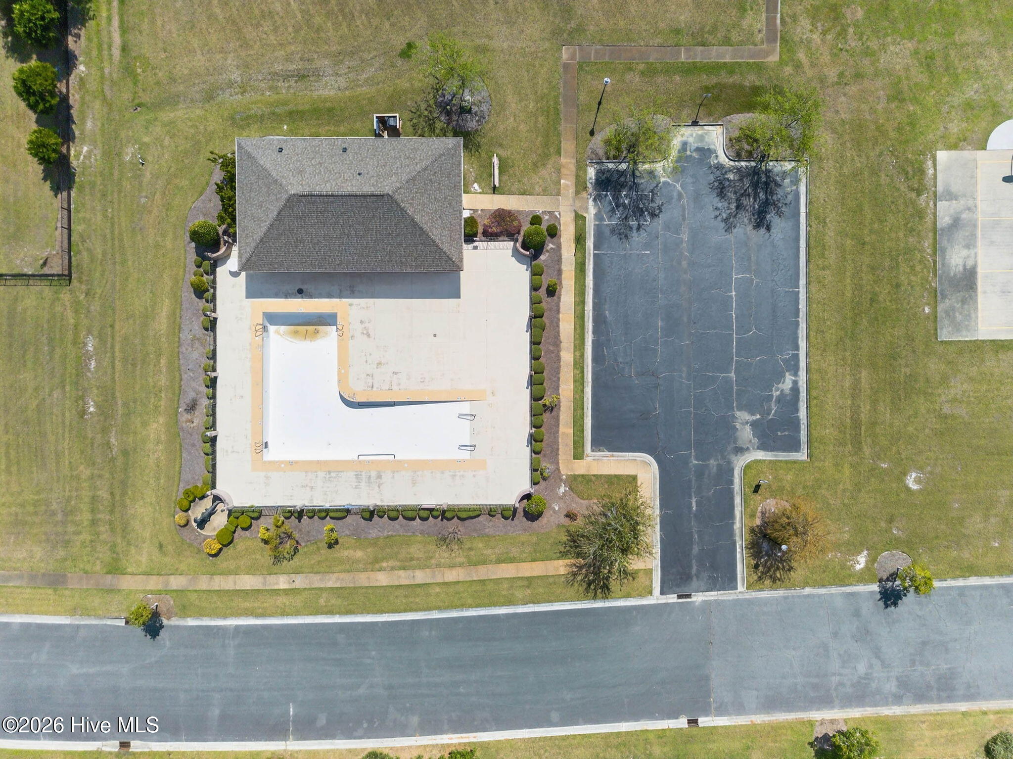 100566097 | Photo 58