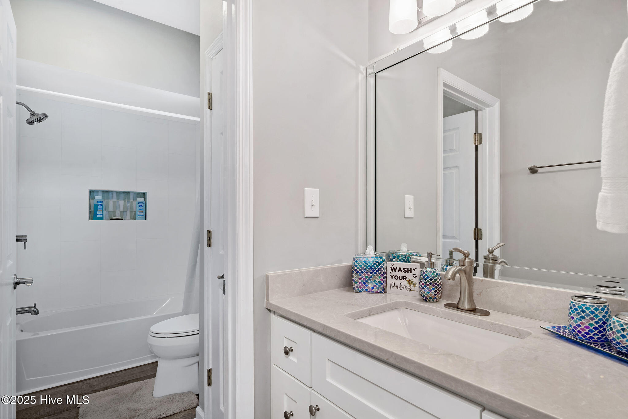 100510783 | Photo 41