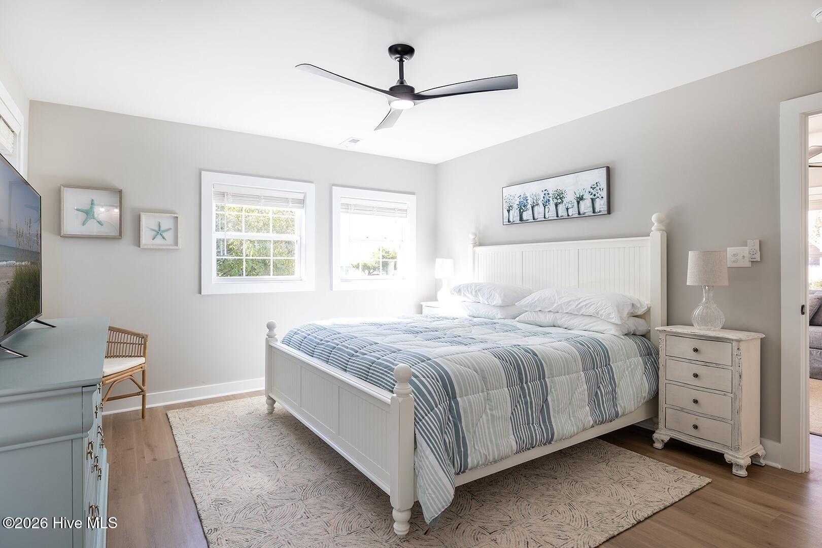 100562312 | Photo 15