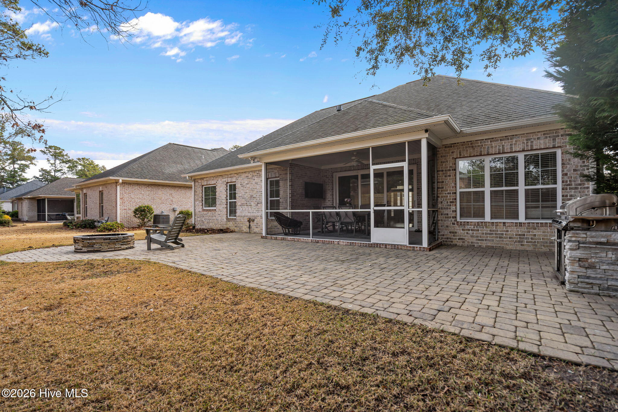 100548137 | Photo 50