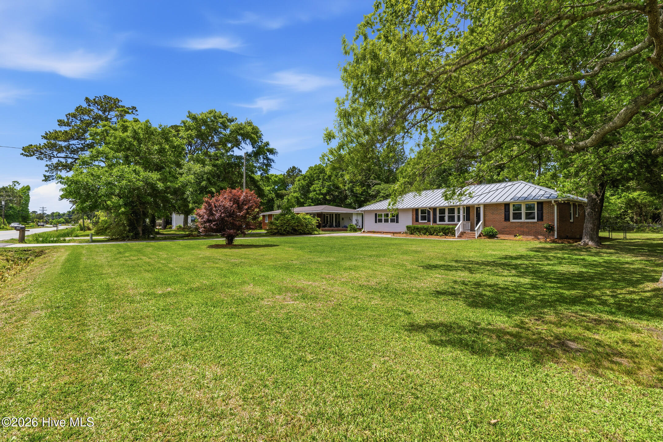 100570664 | Photo 56