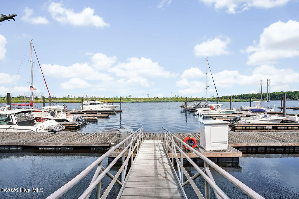 100549849 | Photo 68