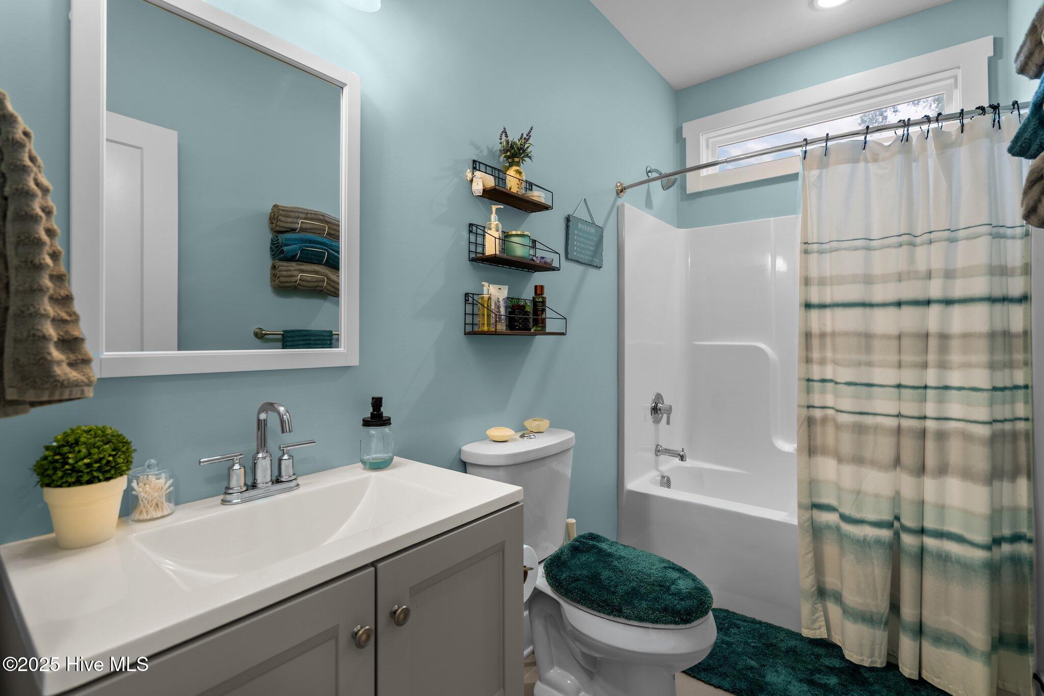 100552059 | Photo 31