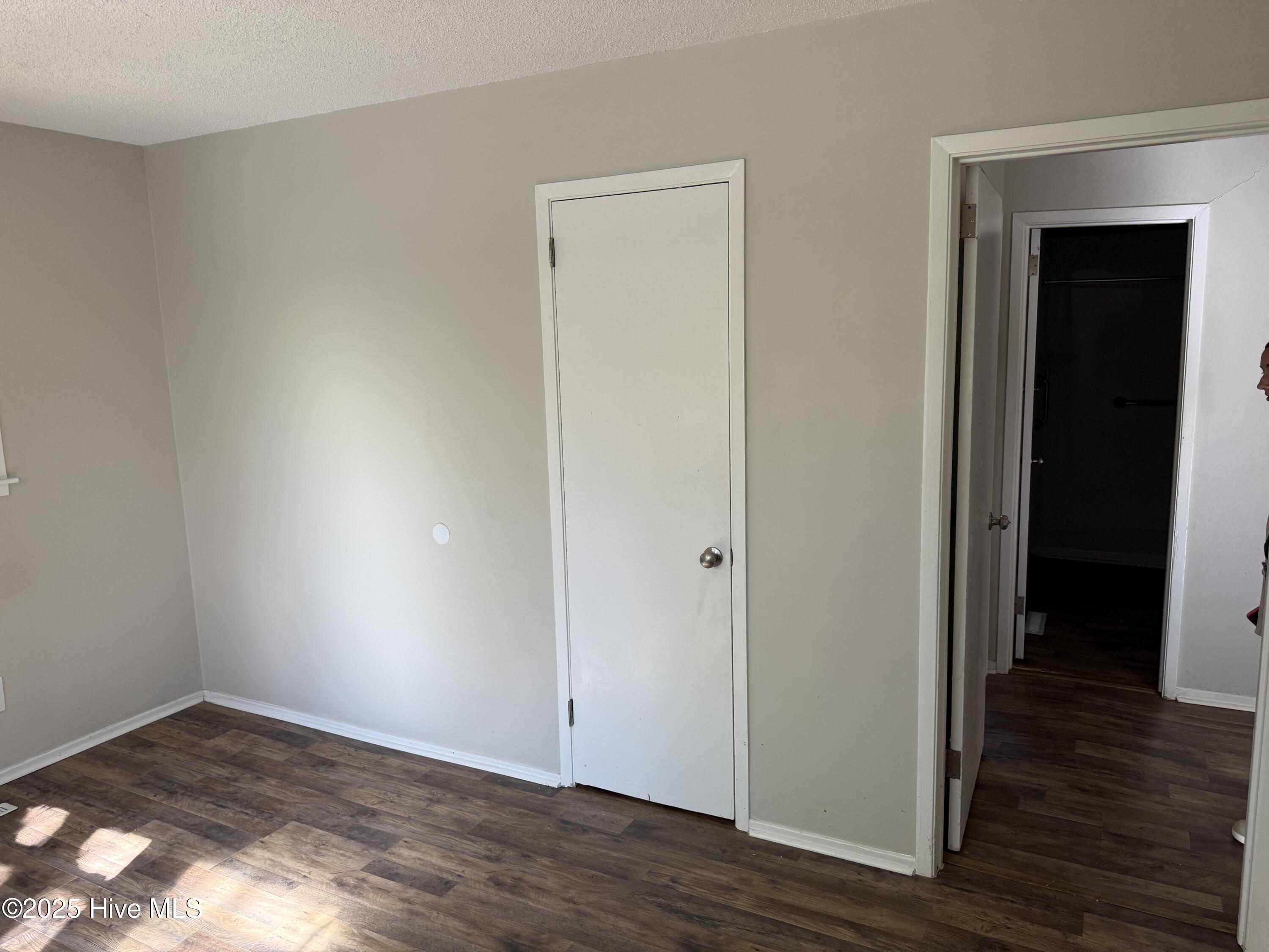 100537405 | Photo 32