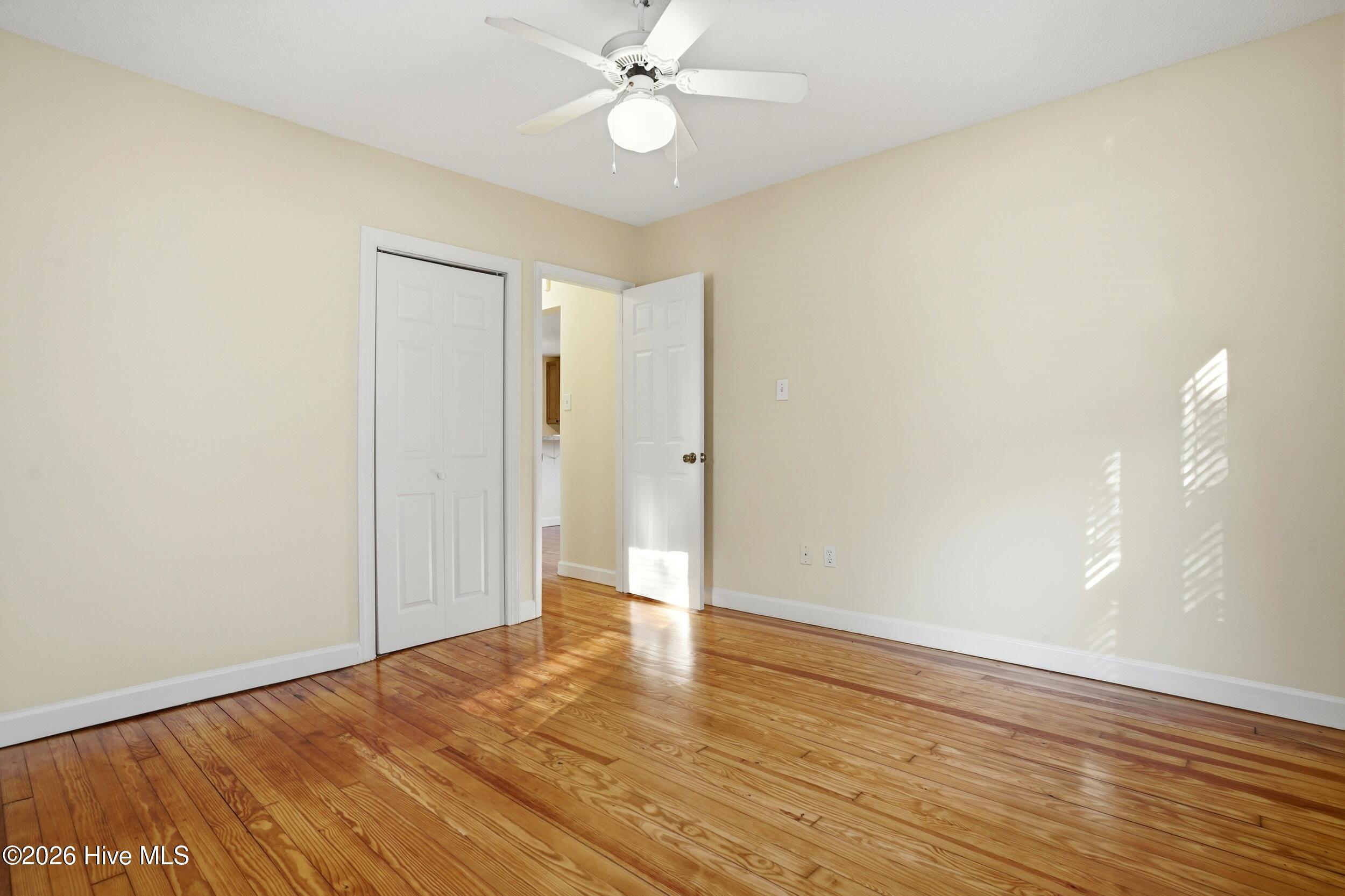 100554357 | Photo 19