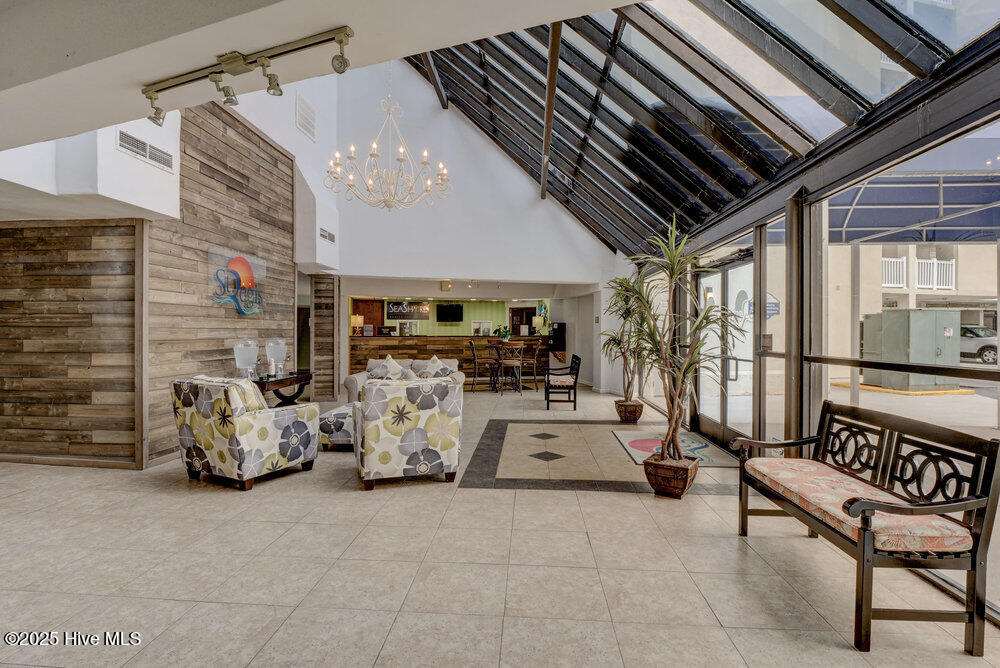 100520540 | Photo 24